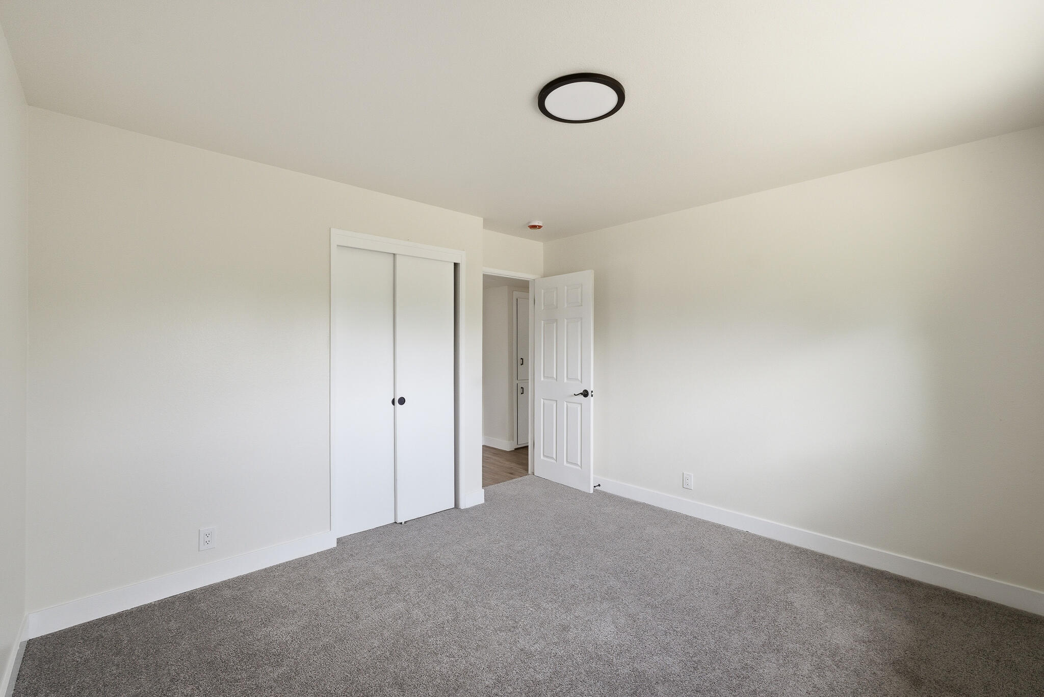 416 W Addie Ave, Tulare, CA 93274