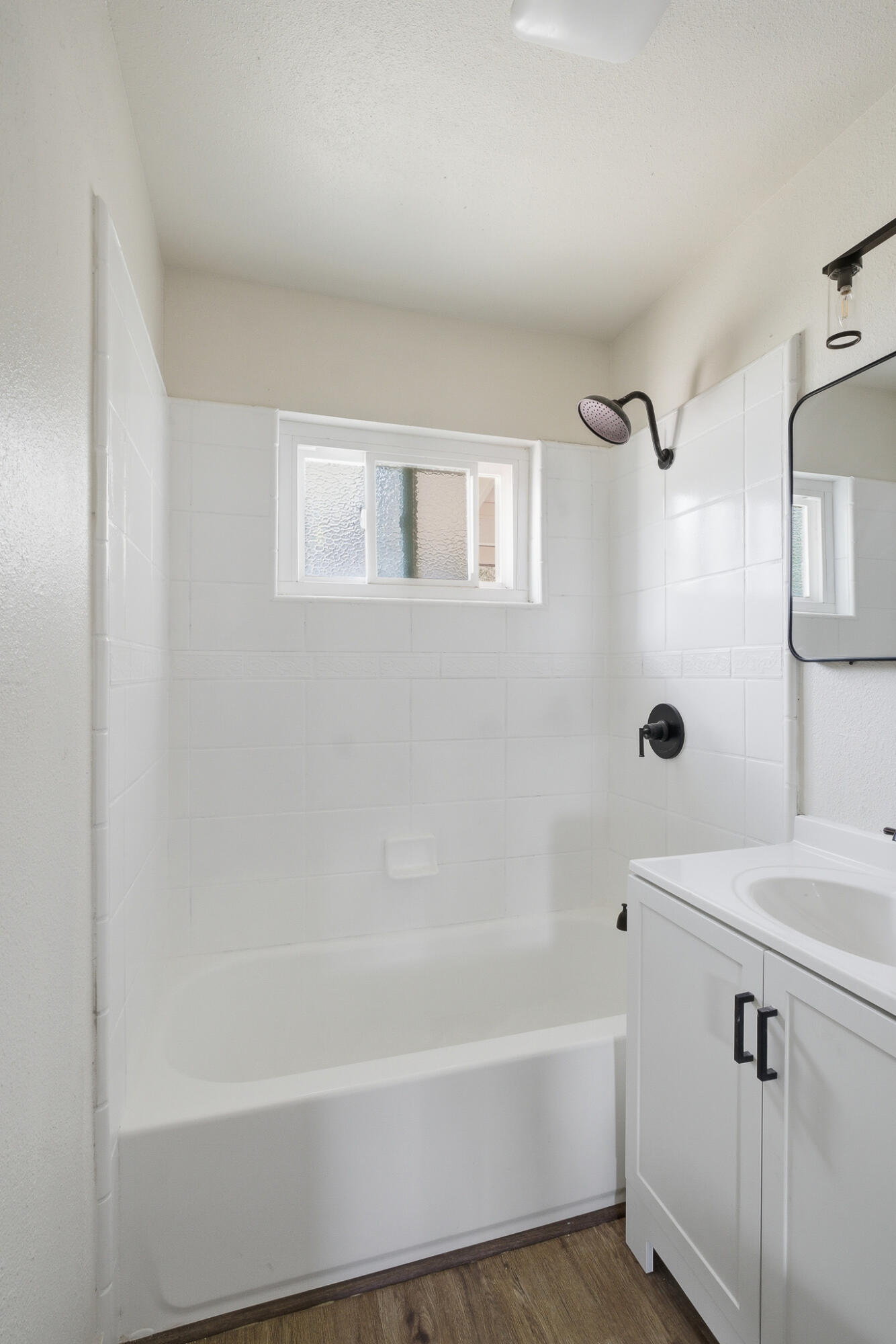 416 W Addie Ave, Tulare, CA 93274