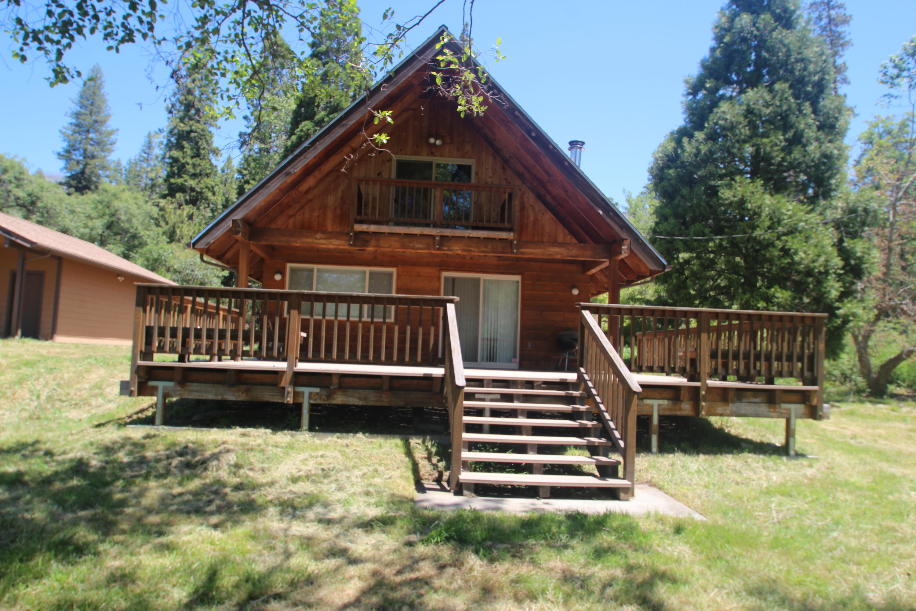 2101 Nelson Dr, Springville, CA 93265