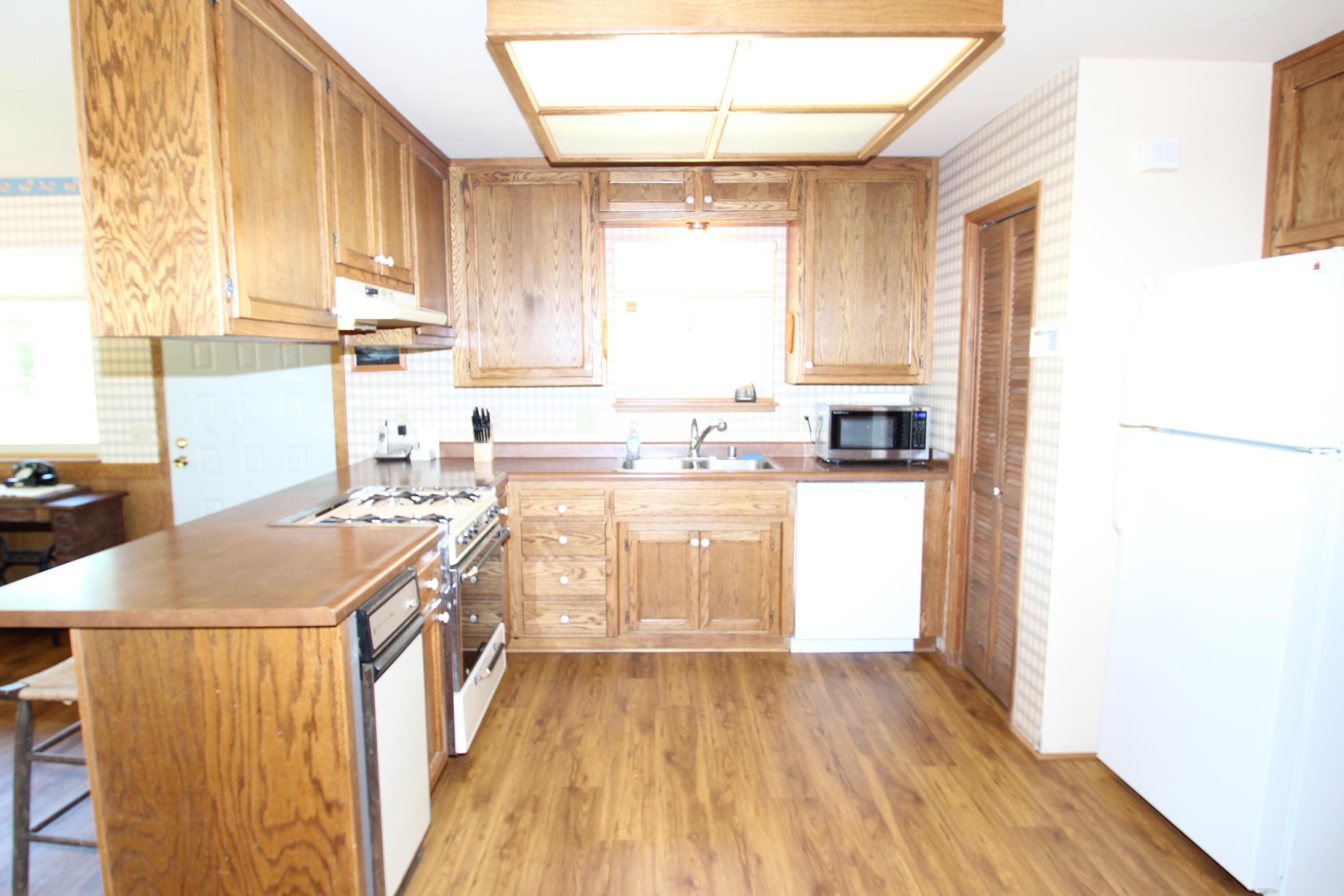2101 Nelson Dr, Springville, CA 93265