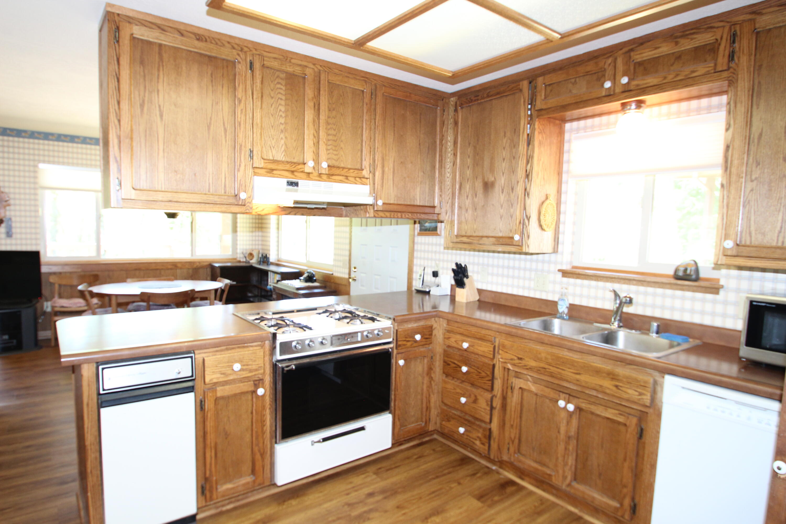 2101 Nelson Dr, Springville, CA 93265