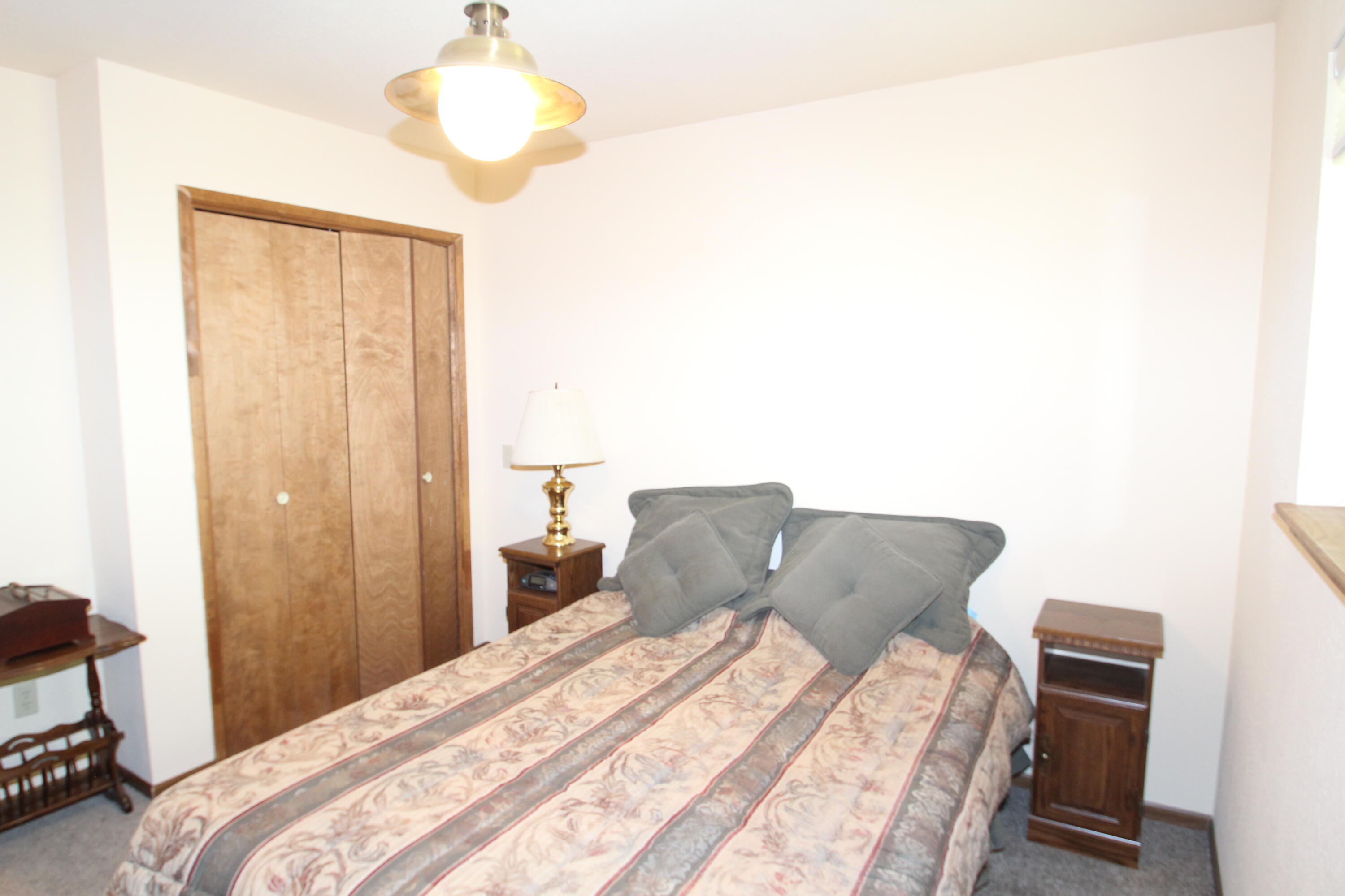 2101 Nelson Dr, Springville, CA 93265