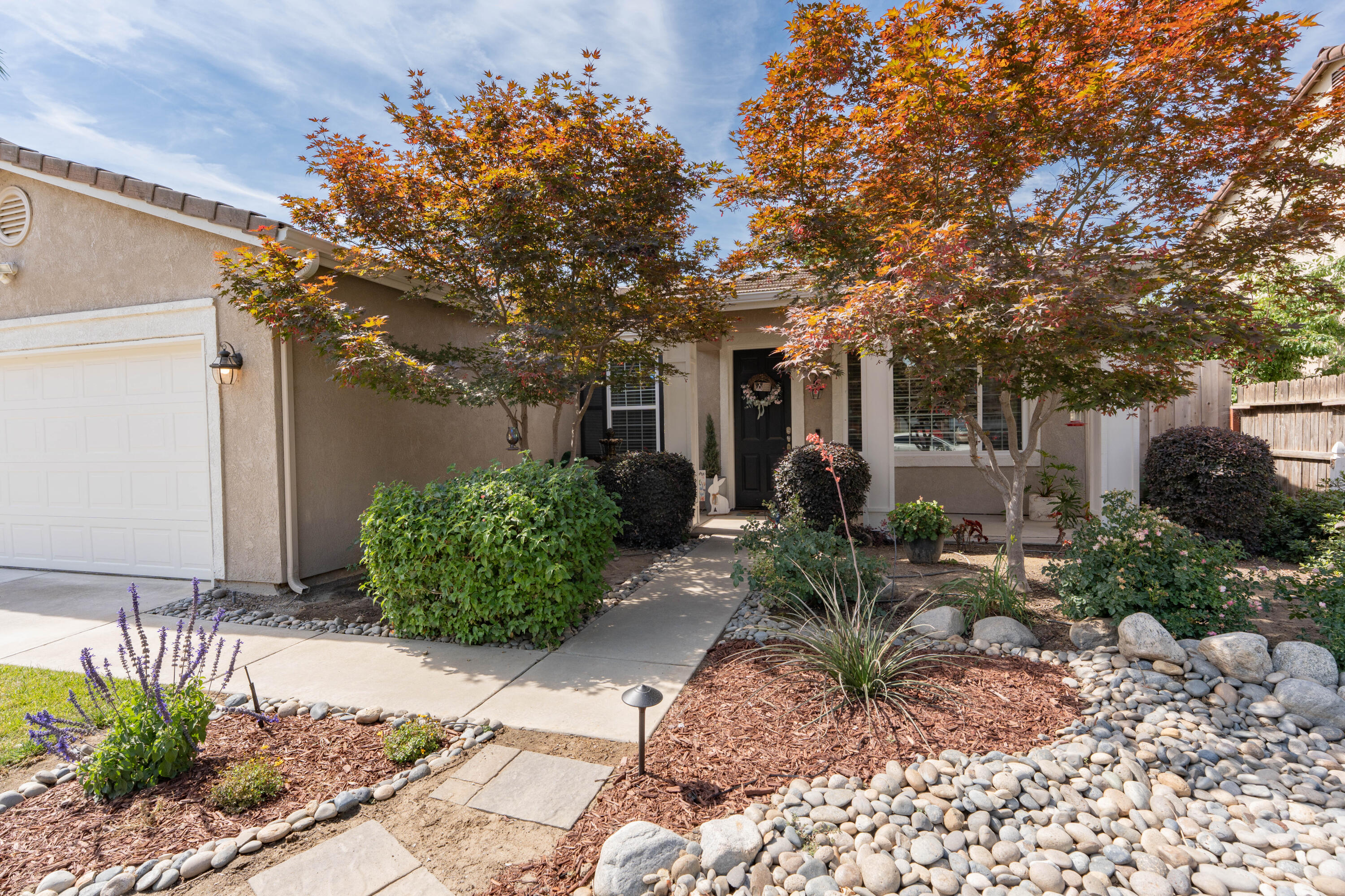 5843 W Clinton Ave, Visalia, CA 93291