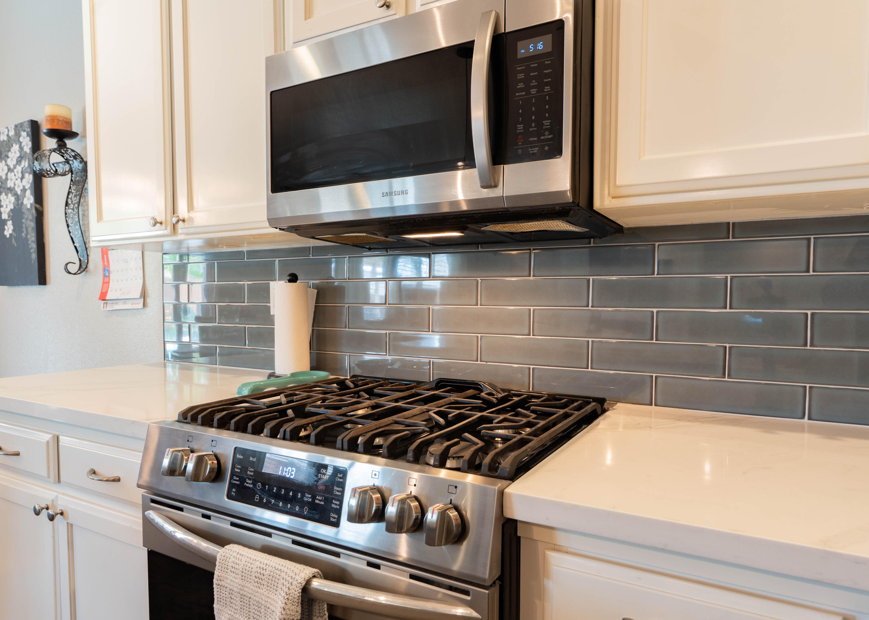 5843 W Clinton Ave, Visalia, CA 93291