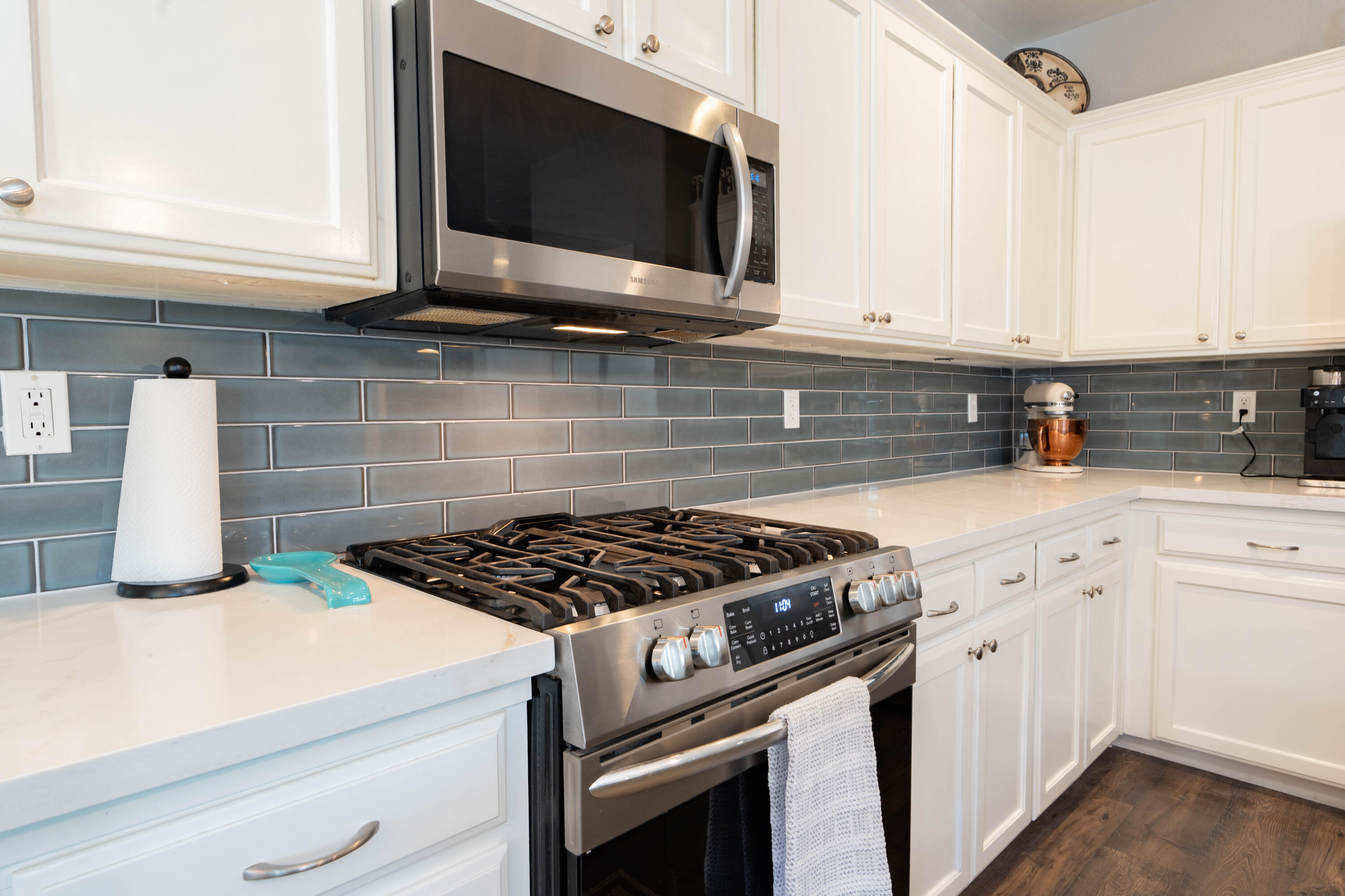 5843 W Clinton Ave, Visalia, CA 93291