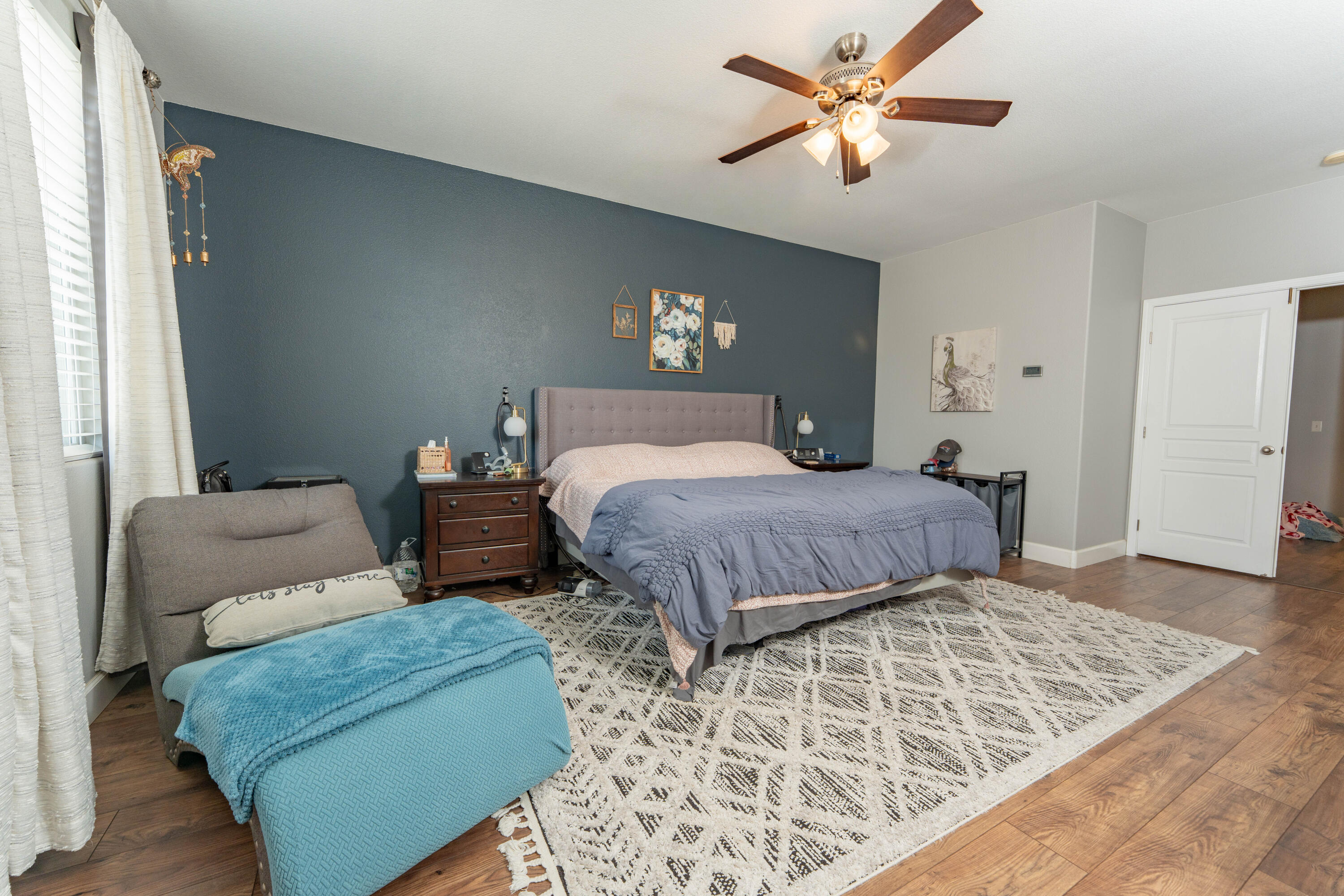5843 W Clinton Ave, Visalia, CA 93291