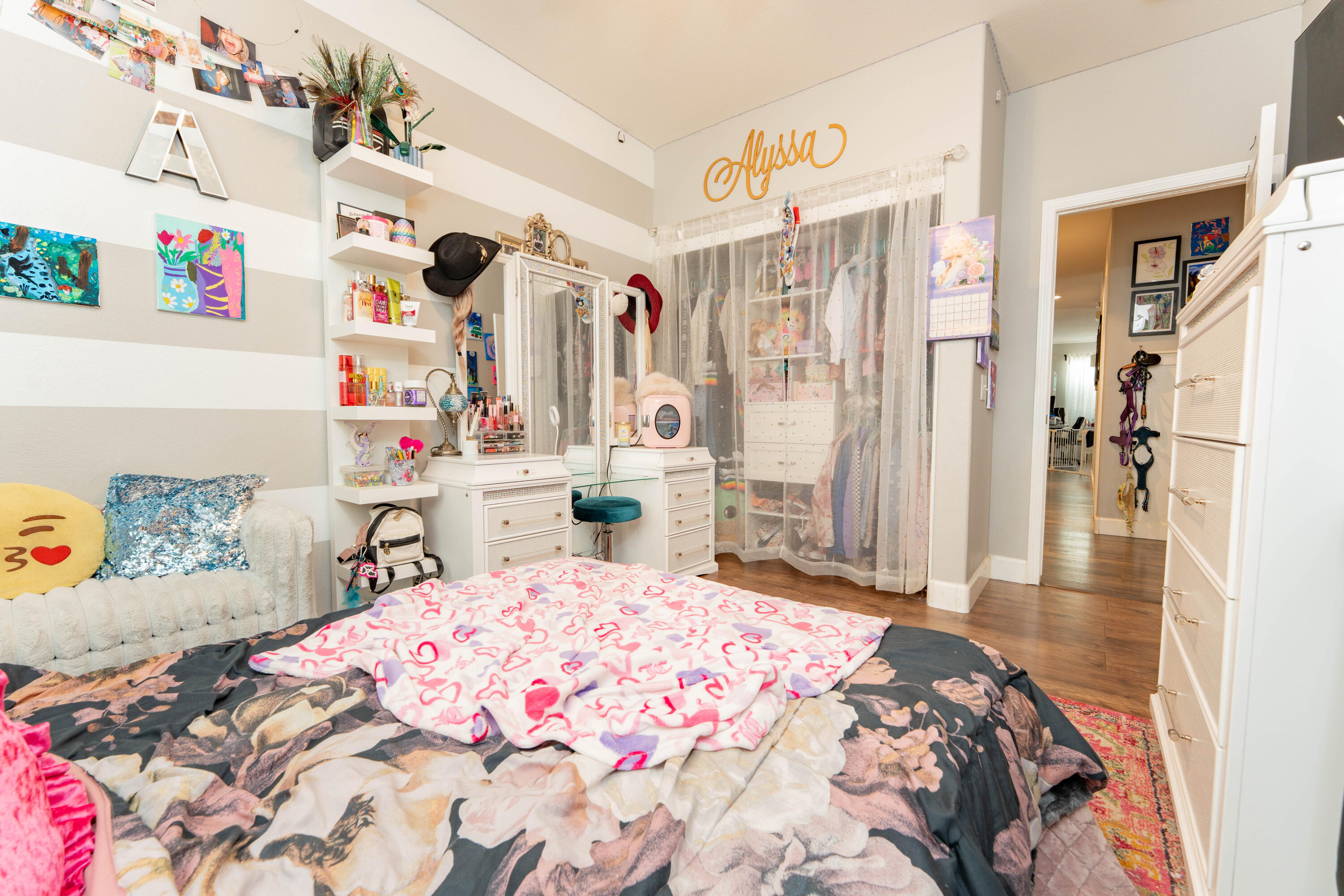 5843 W Clinton Ave, Visalia, CA 93291