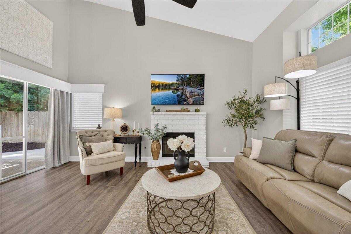 7878 N Meridian Ave, Fresno, CA 93720