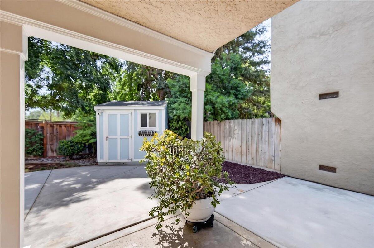 7878 N Meridian Ave, Fresno, CA 93720