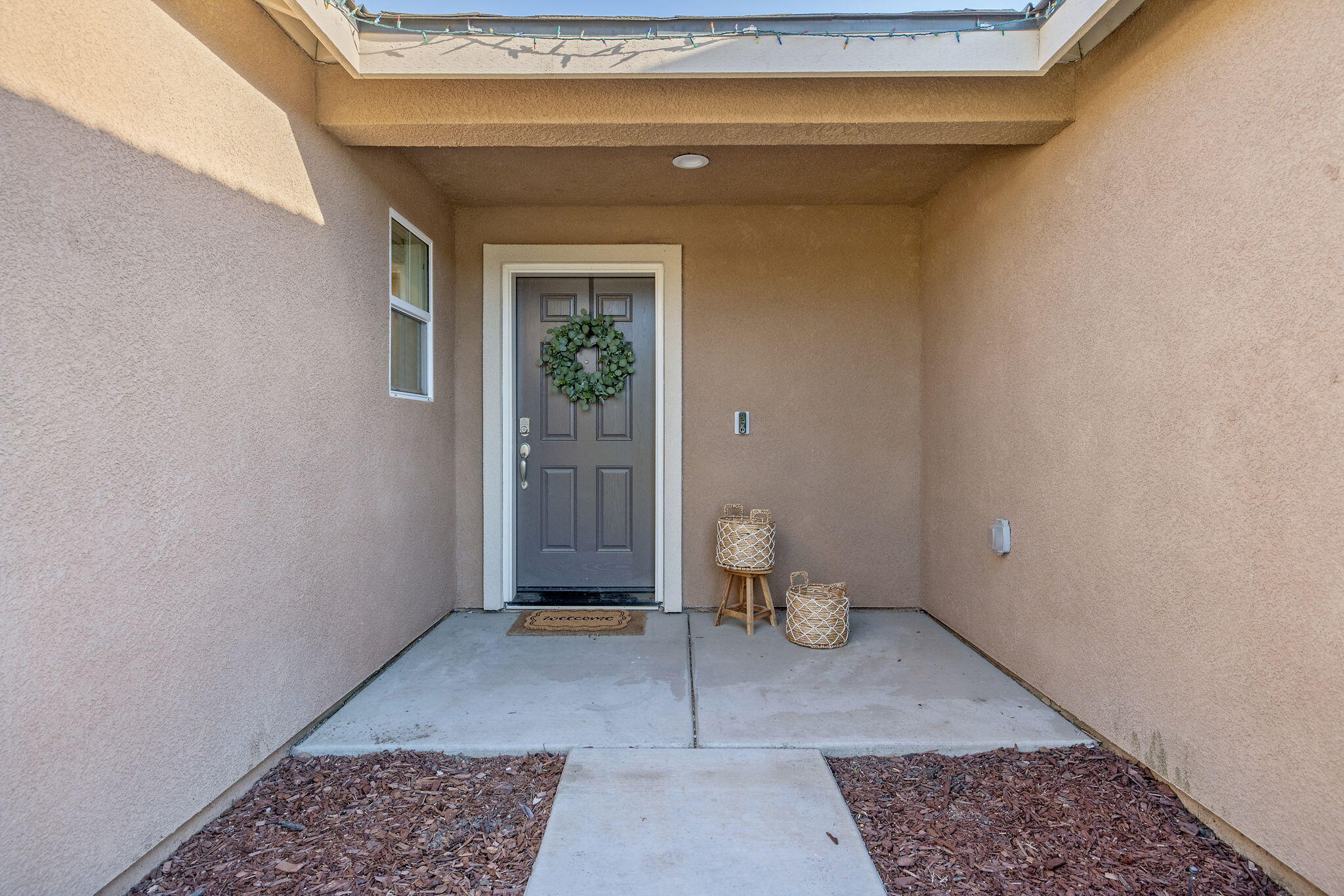 2149 E Delta Ct, Visalia, CA 93292