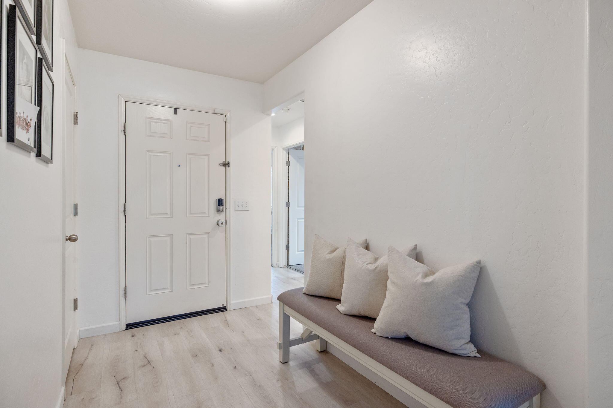 2149 E Delta Ct, Visalia, CA 93292