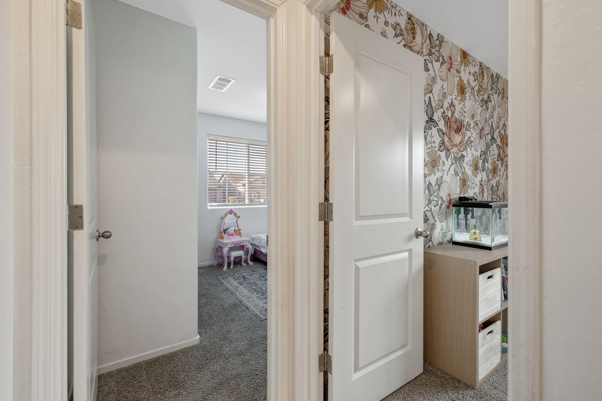 2149 E Delta Ct, Visalia, CA 93292