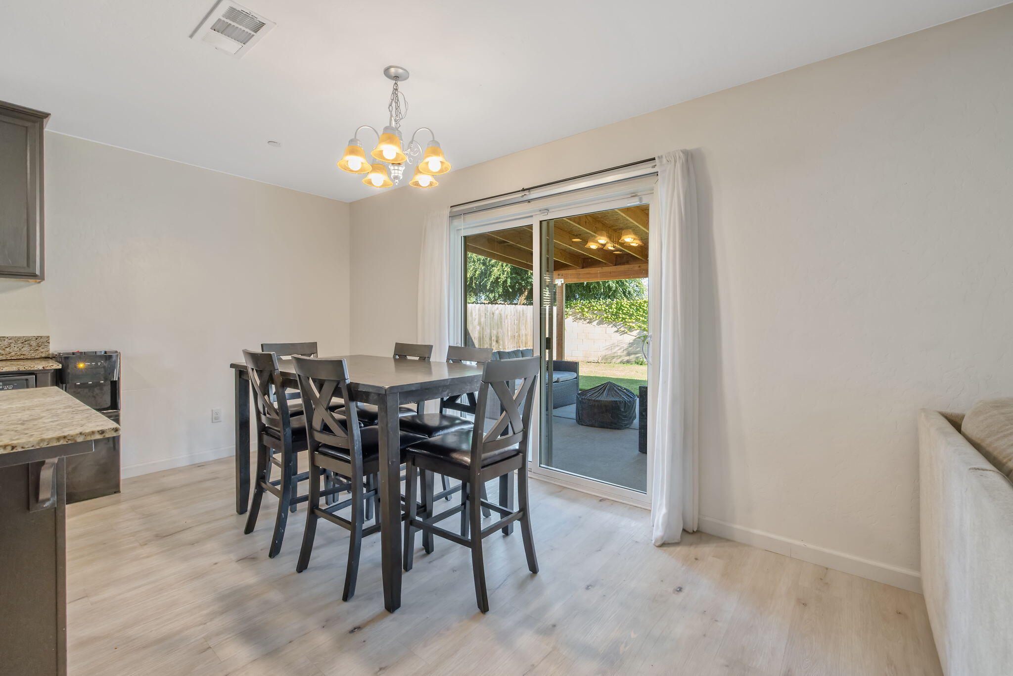 2149 E Delta Ct, Visalia, CA 93292