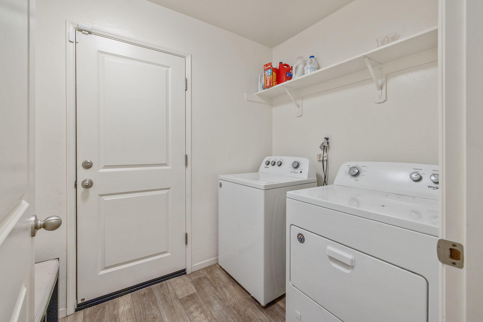 2149 E Delta Ct, Visalia, CA 93292
