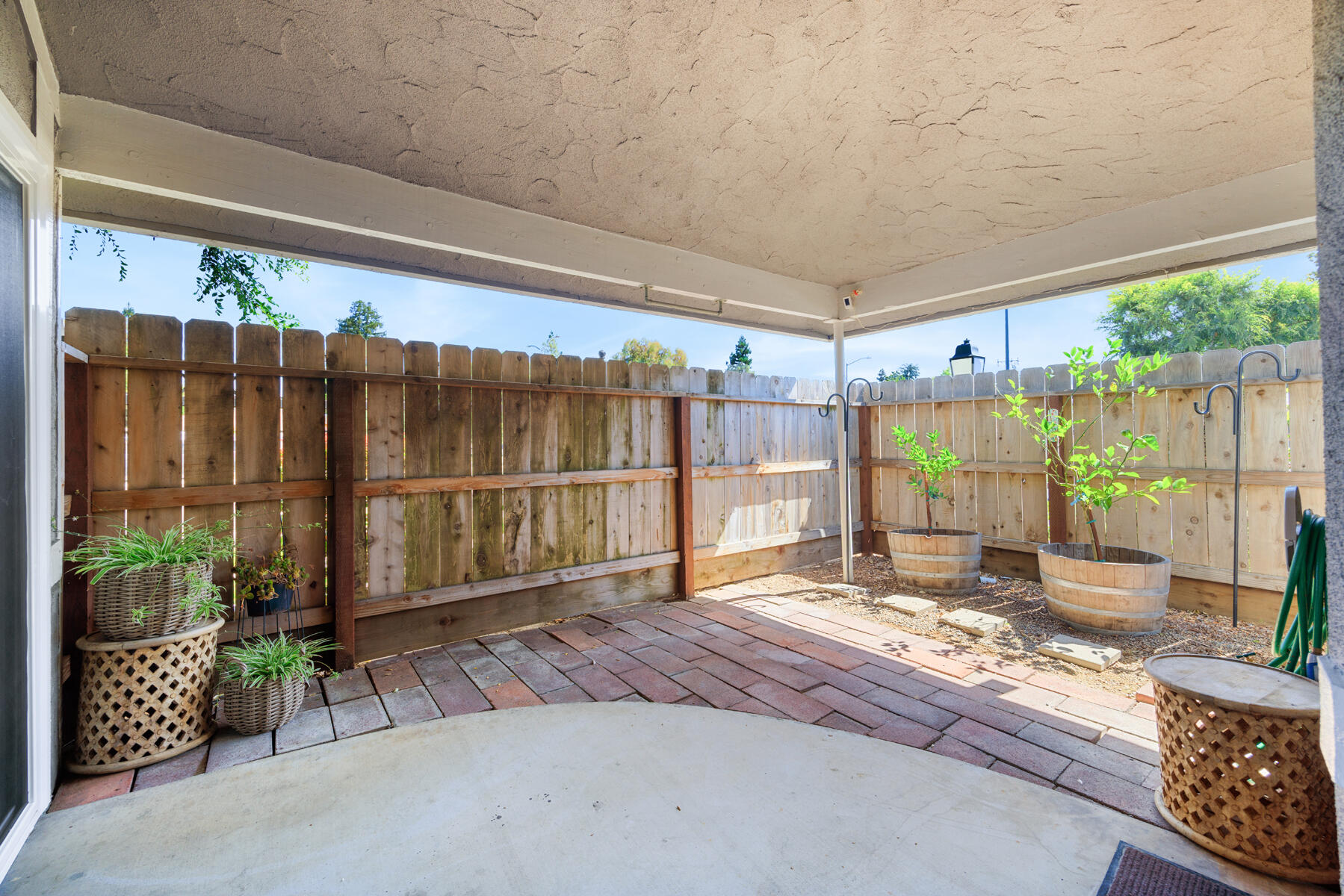 381 E Nees Ave #101, Fresno, CA 93720