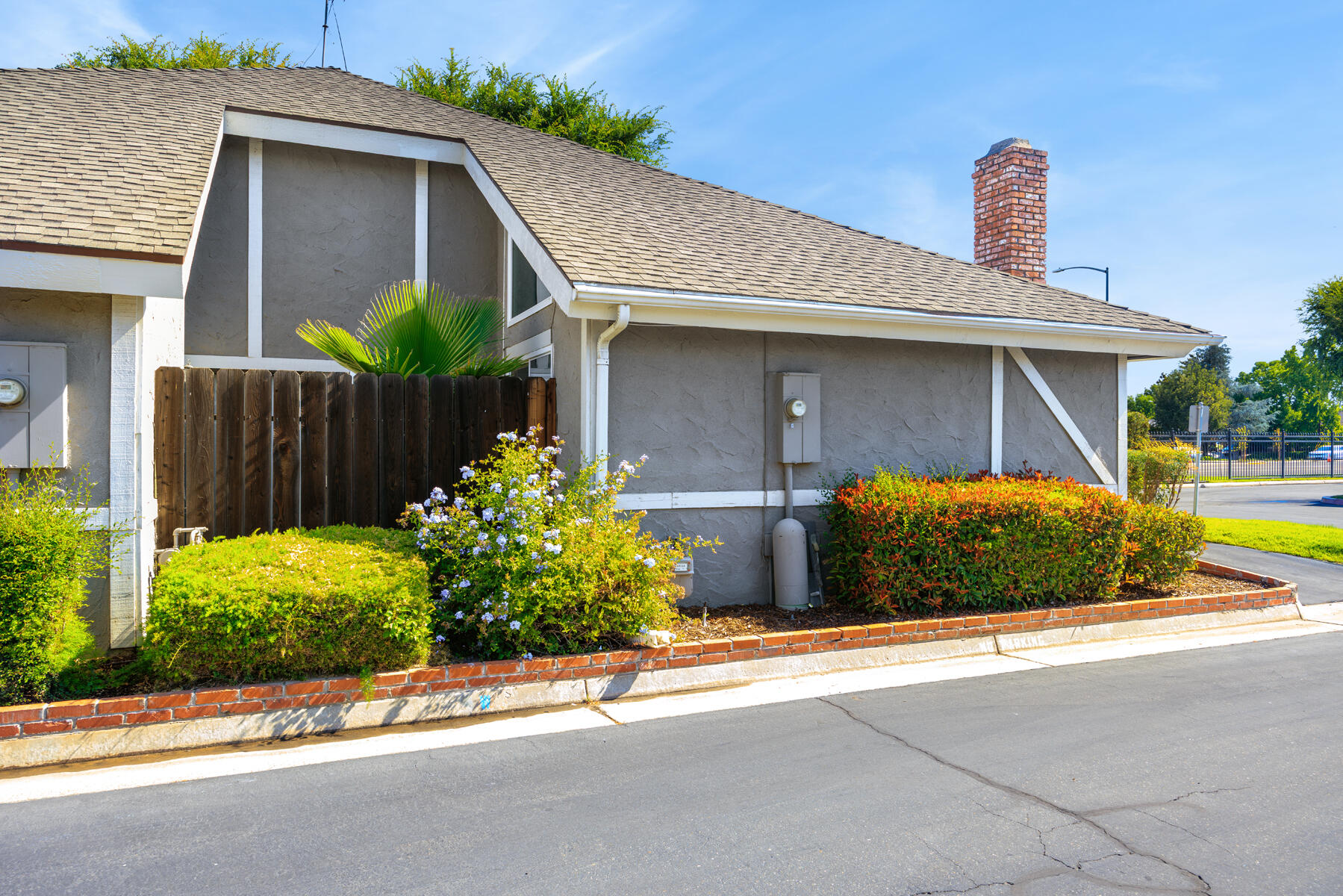 381 E Nees Ave #101, Fresno, CA 93720