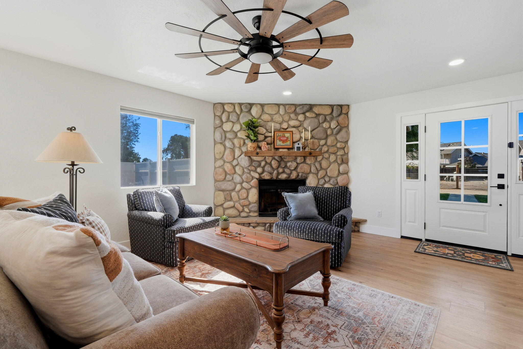 16709 Avenue 264 #a, Visalia, CA 93292