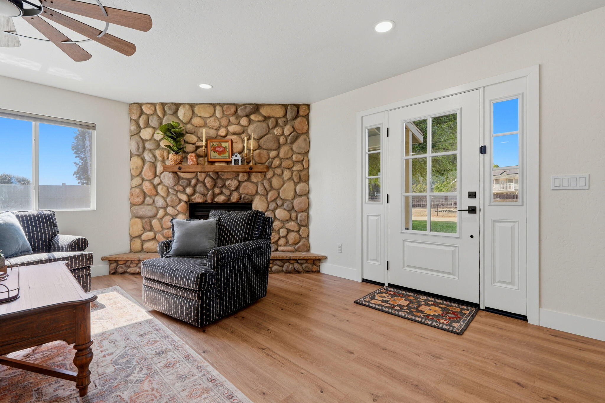 16709 Avenue 264 #a, Visalia, CA 93292