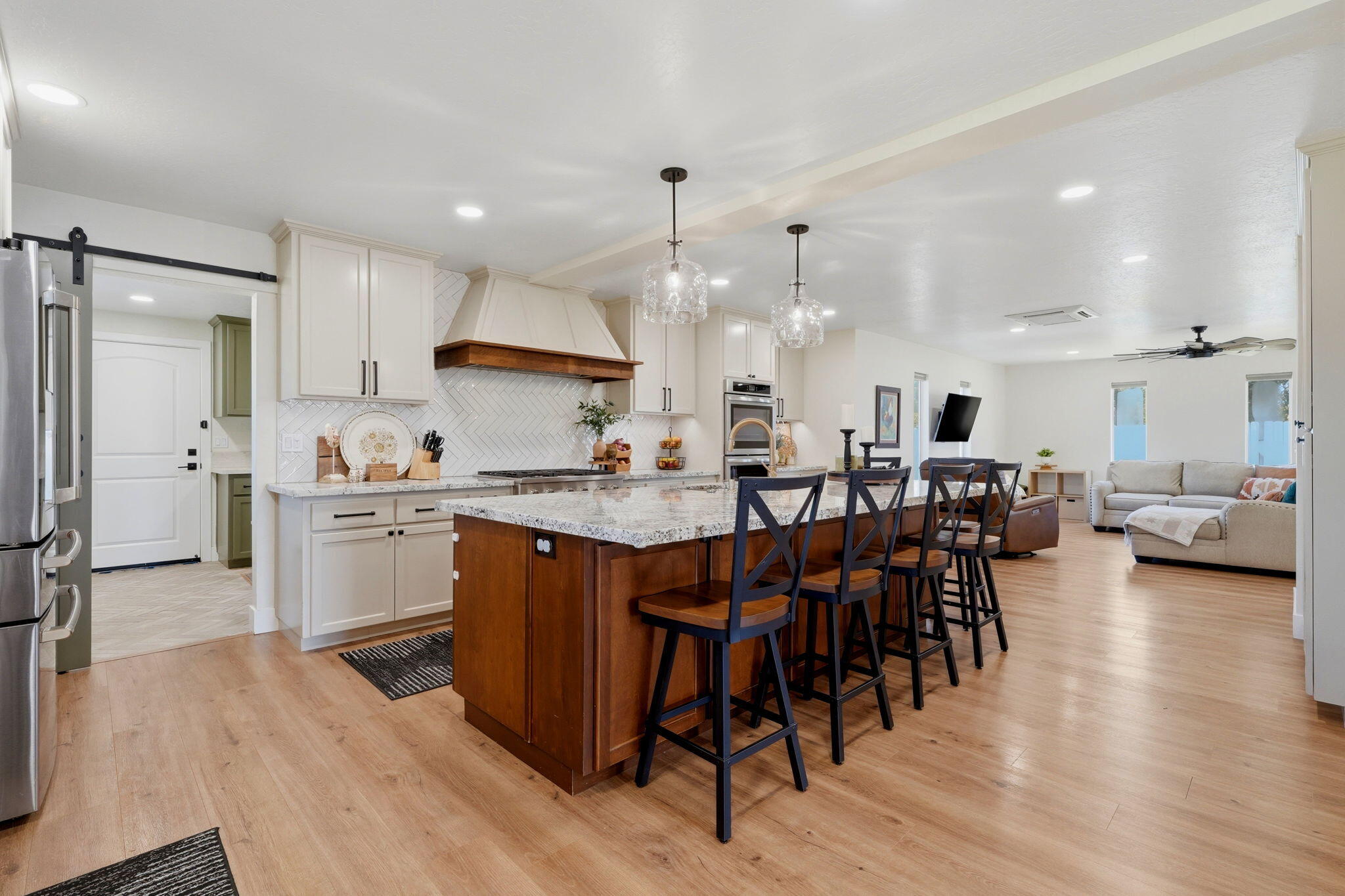 16709 Avenue 264 #a, Visalia, CA 93292