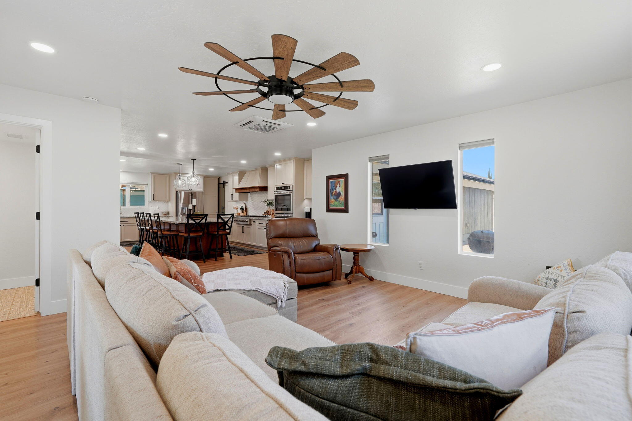 16709 Avenue 264 #a, Visalia, CA 93292