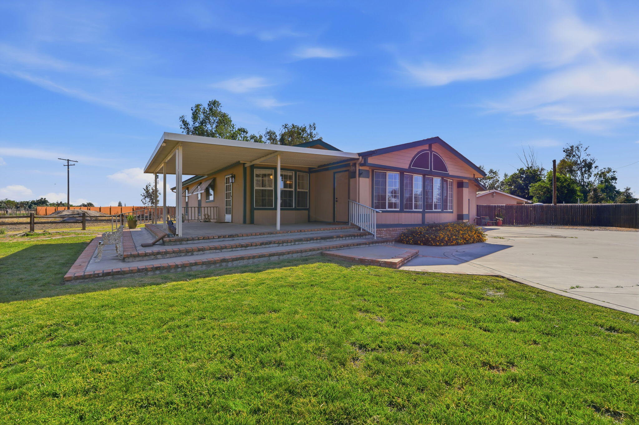 16709 Avenue 264 #a, Visalia, CA 93292