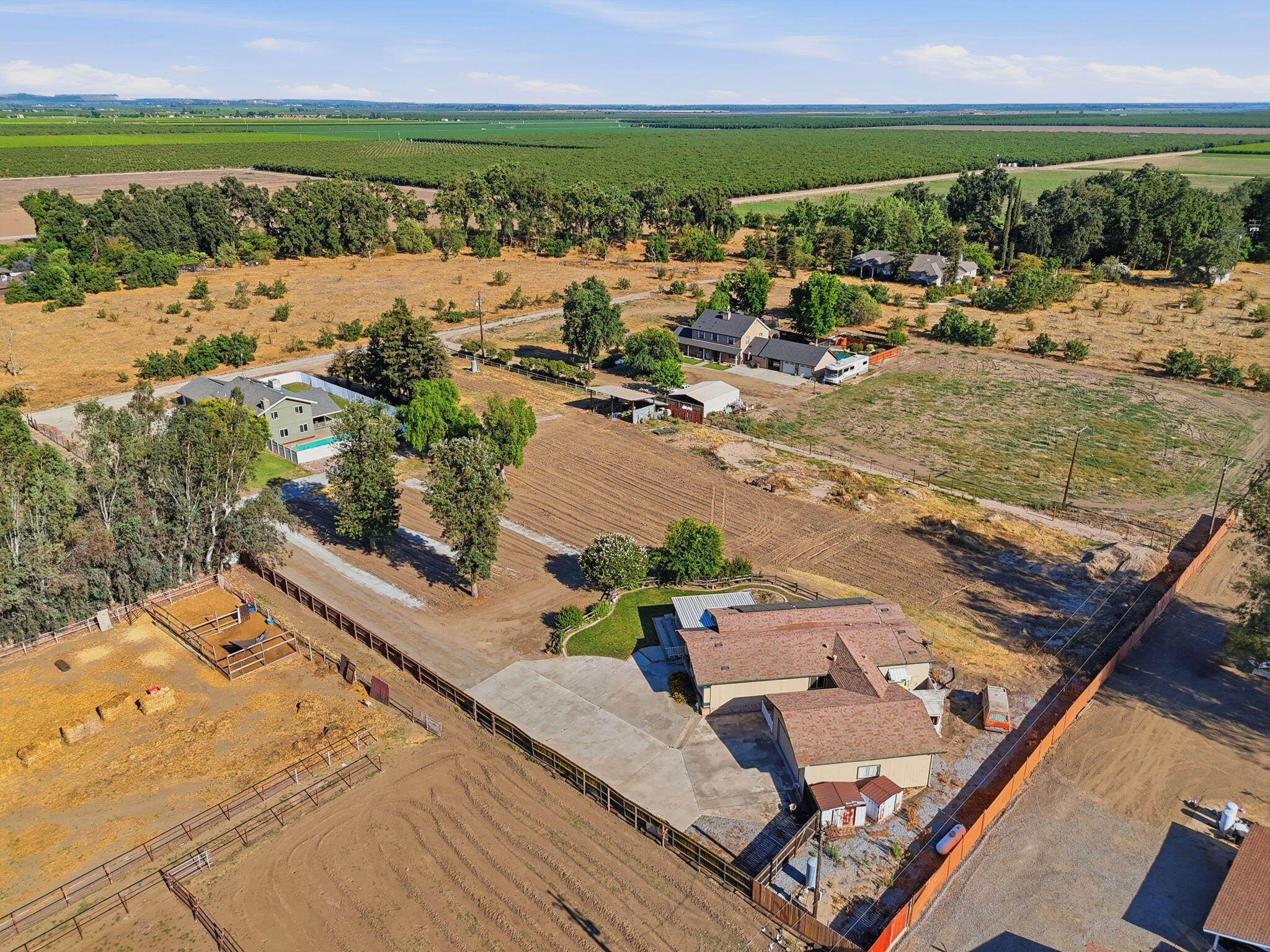 16709 Avenue 264 #a, Visalia, CA 93292