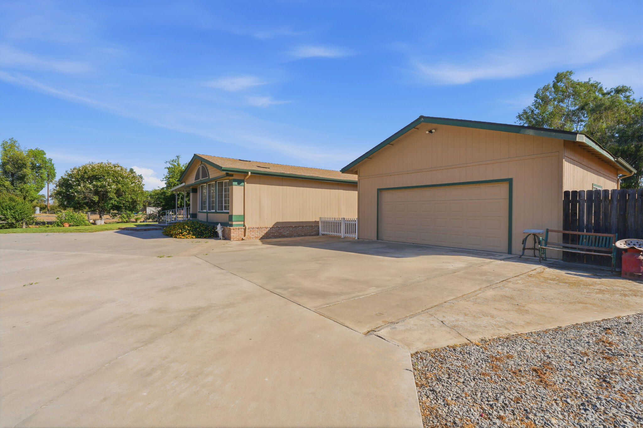 16709 Avenue 264 #a, Visalia, CA 93292