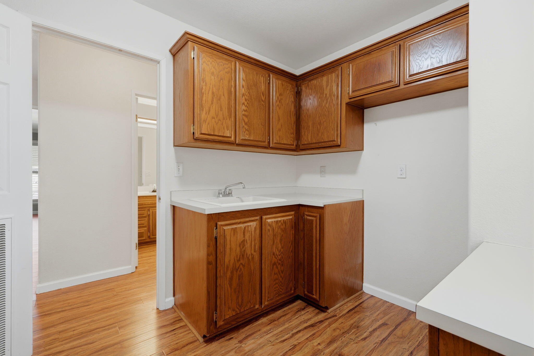 16709 Avenue 264 #a, Visalia, CA 93292