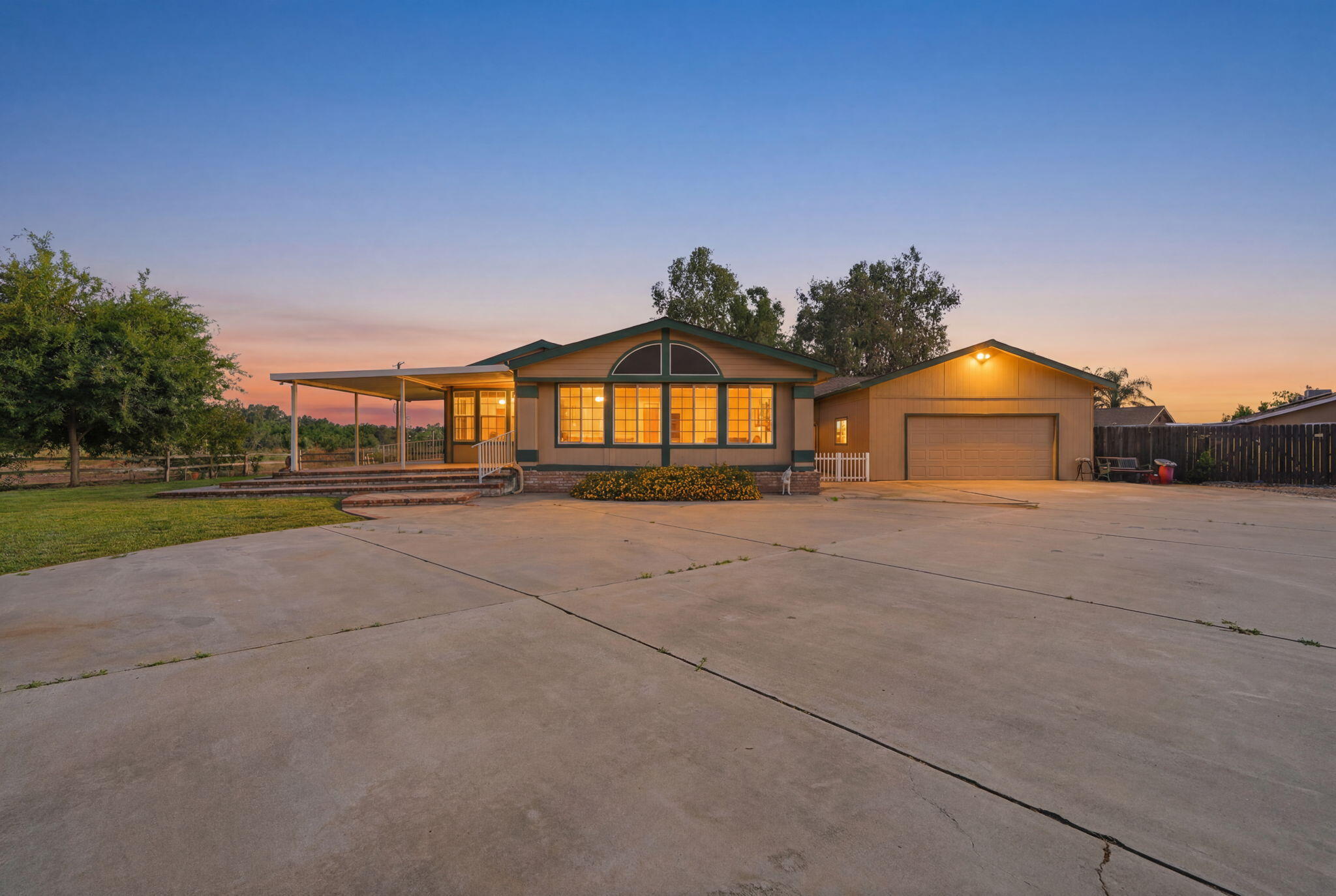 16709 Avenue 264 #a, Visalia, CA 93292