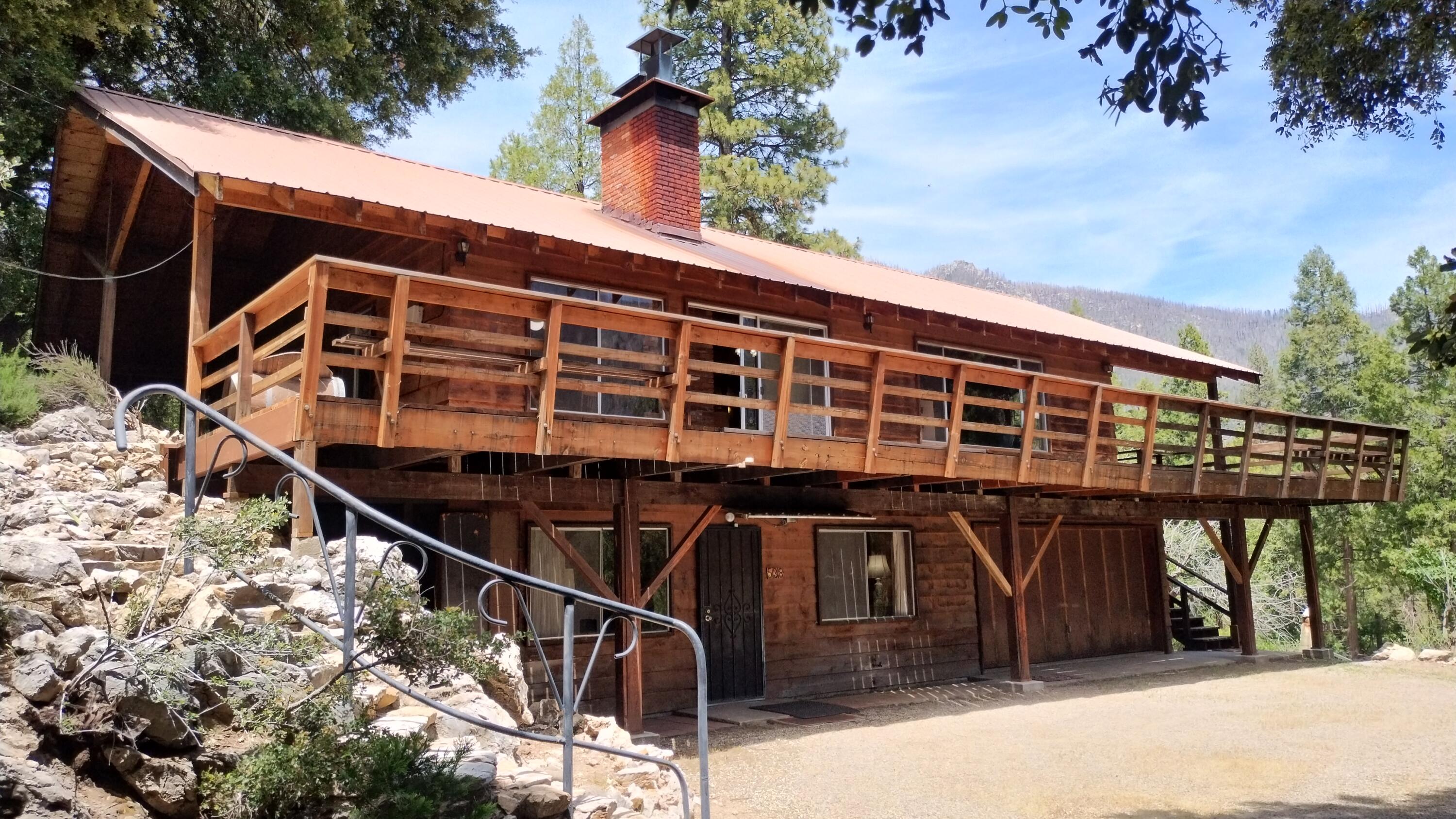 538 Acorn Dr, Camp Nelson, CA 93265