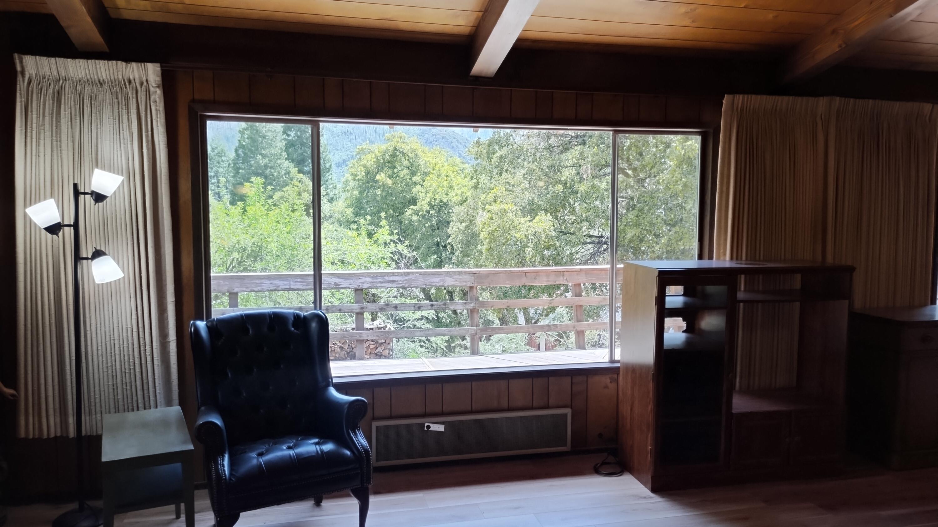 538 Acorn Dr, Camp Nelson, CA 93265