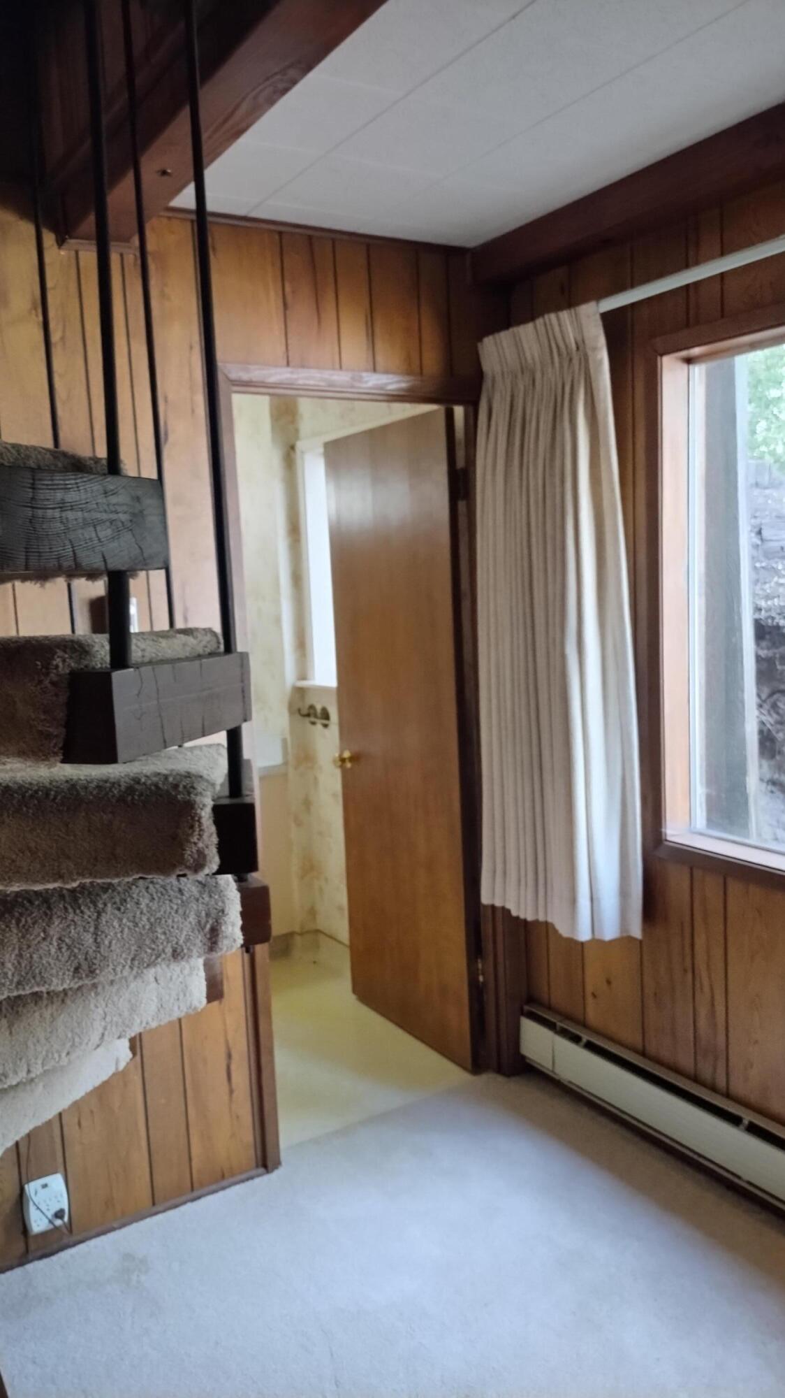 538 Acorn Dr, Camp Nelson, CA 93265