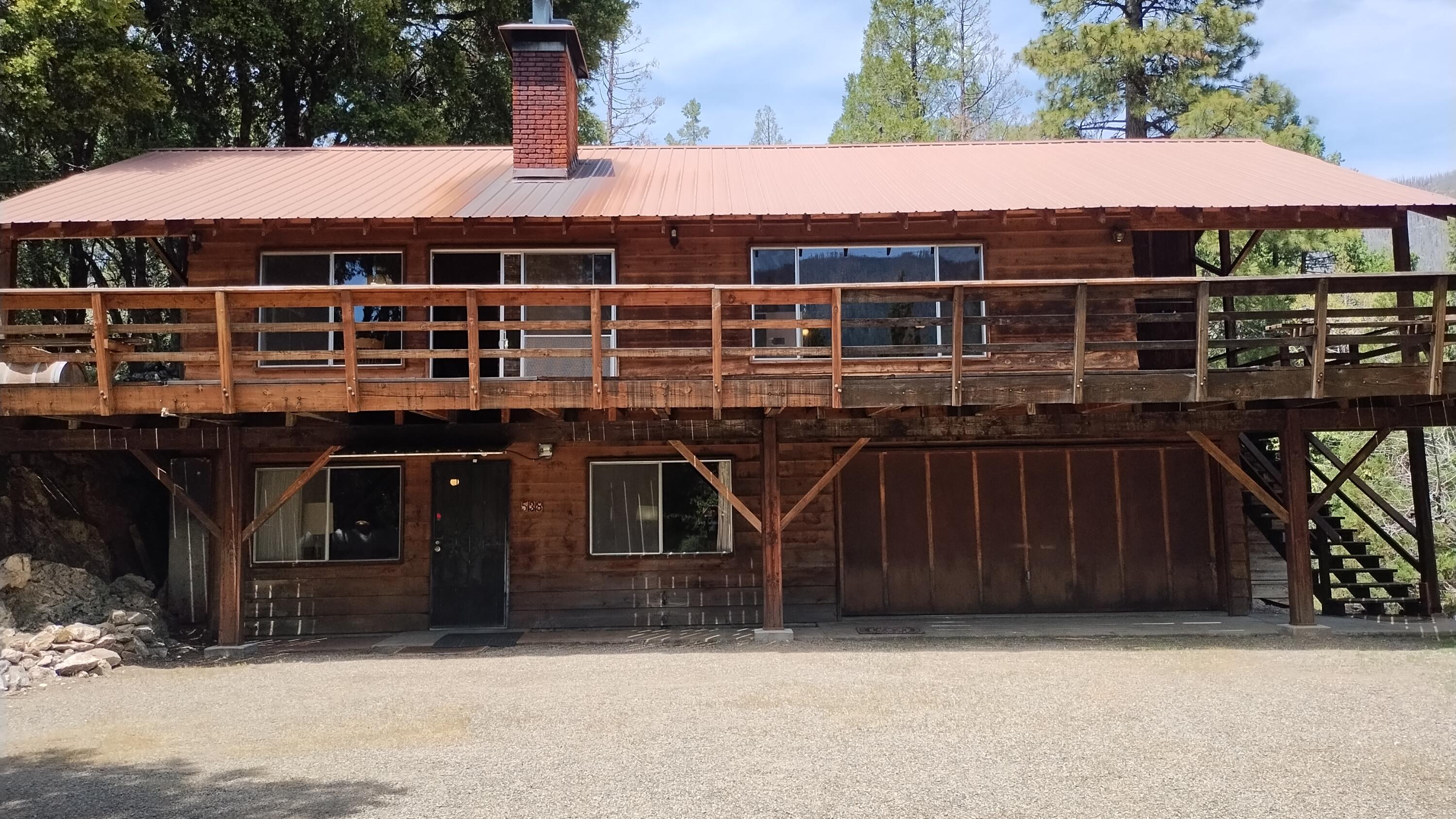 538 Acorn Dr, Camp Nelson, CA 93265