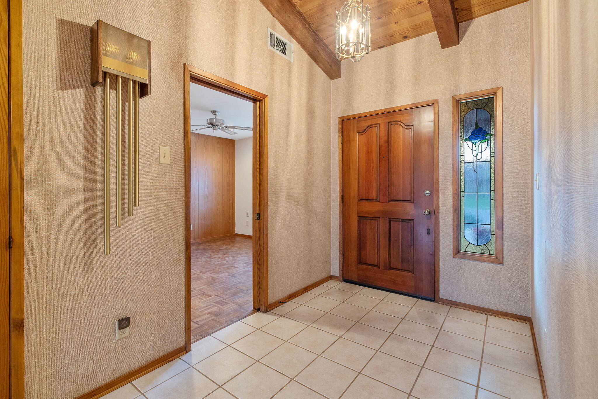 475 E Mercedes Ave, Tulare, CA 93274