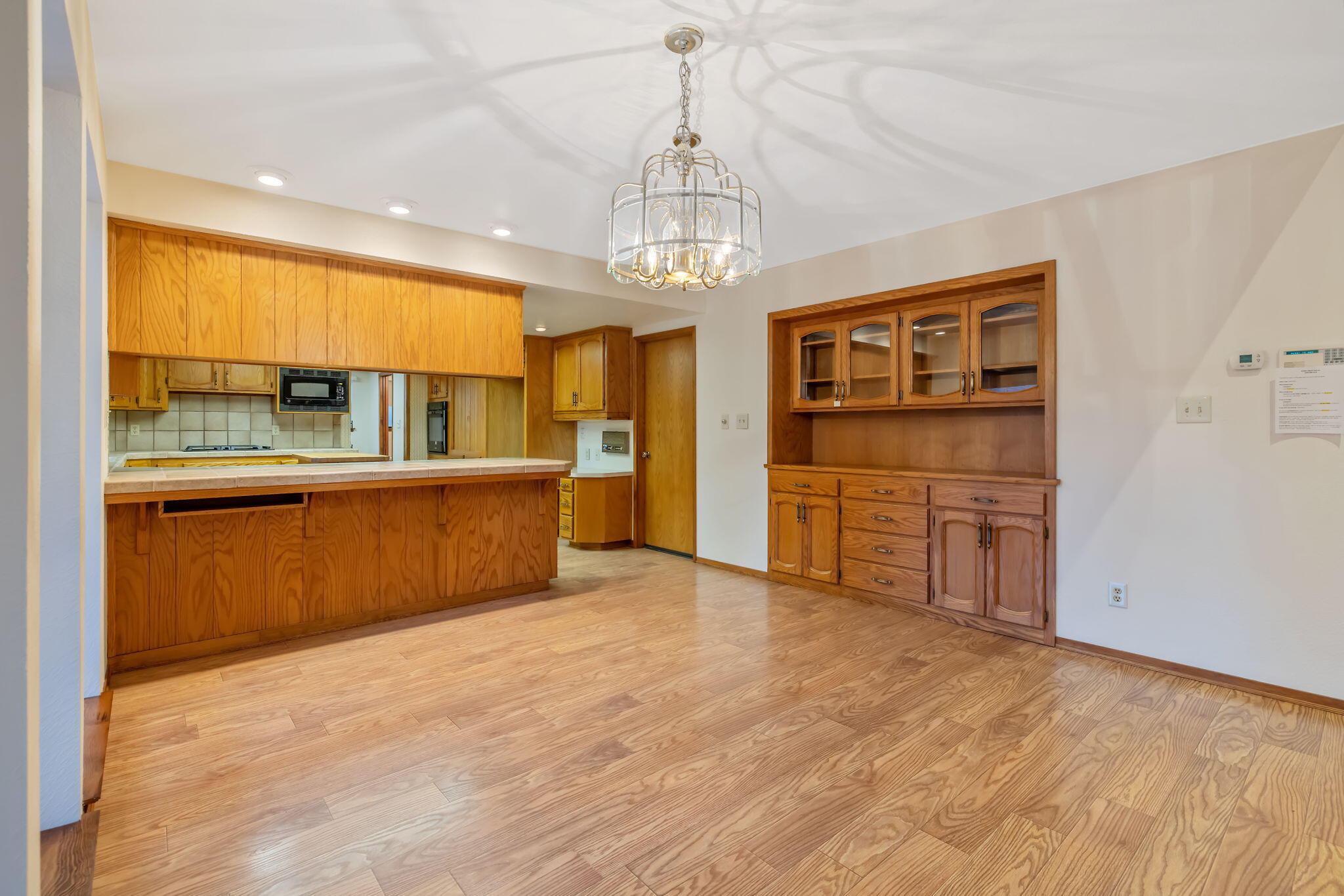 475 E Mercedes Ave, Tulare, CA 93274