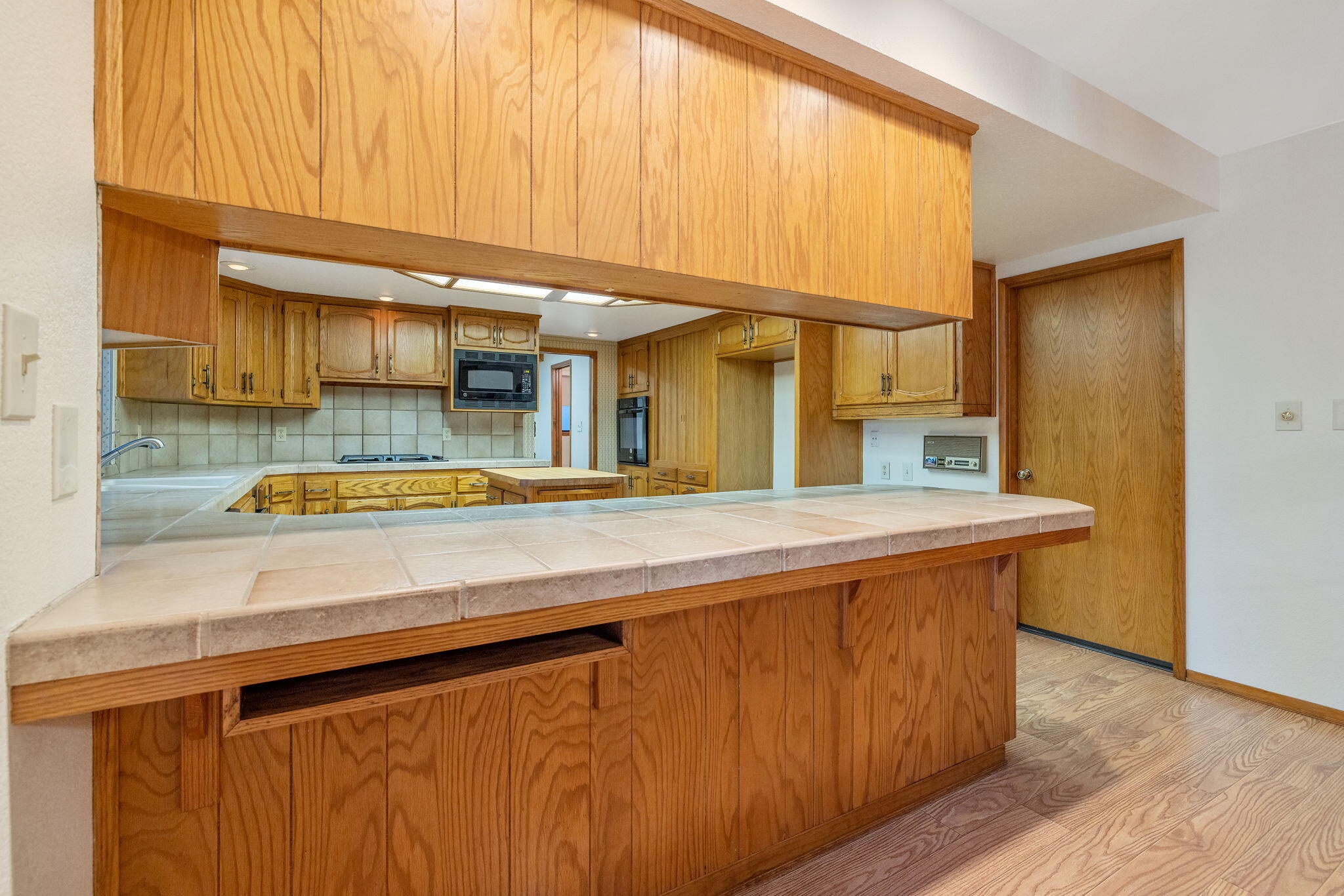 475 E Mercedes Ave, Tulare, CA 93274