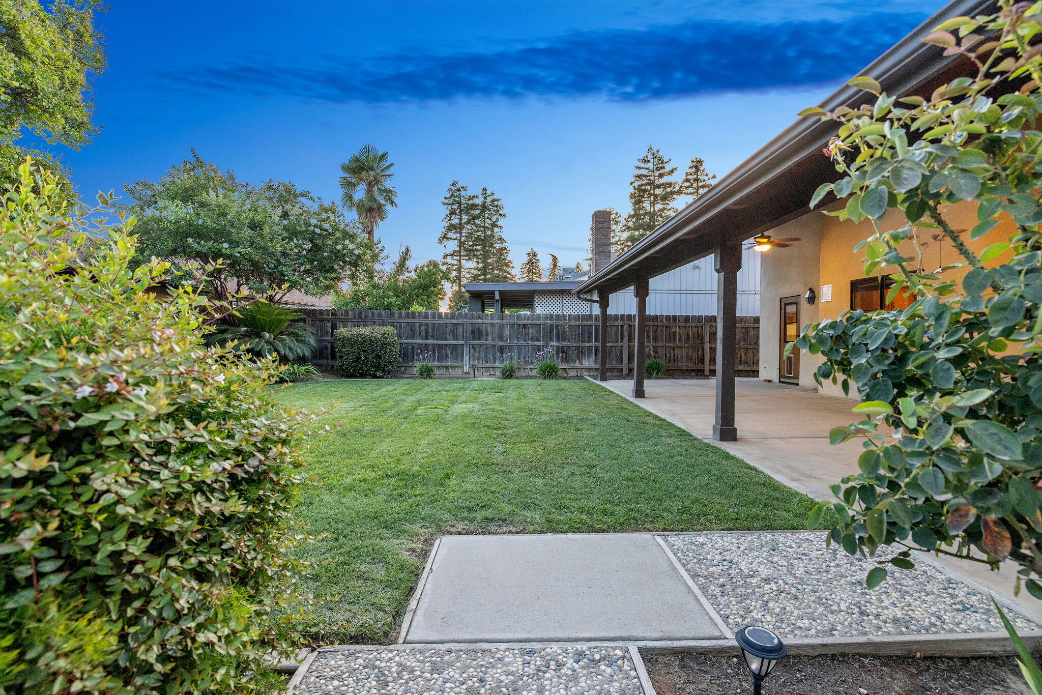 475 E Mercedes Ave, Tulare, CA 93274