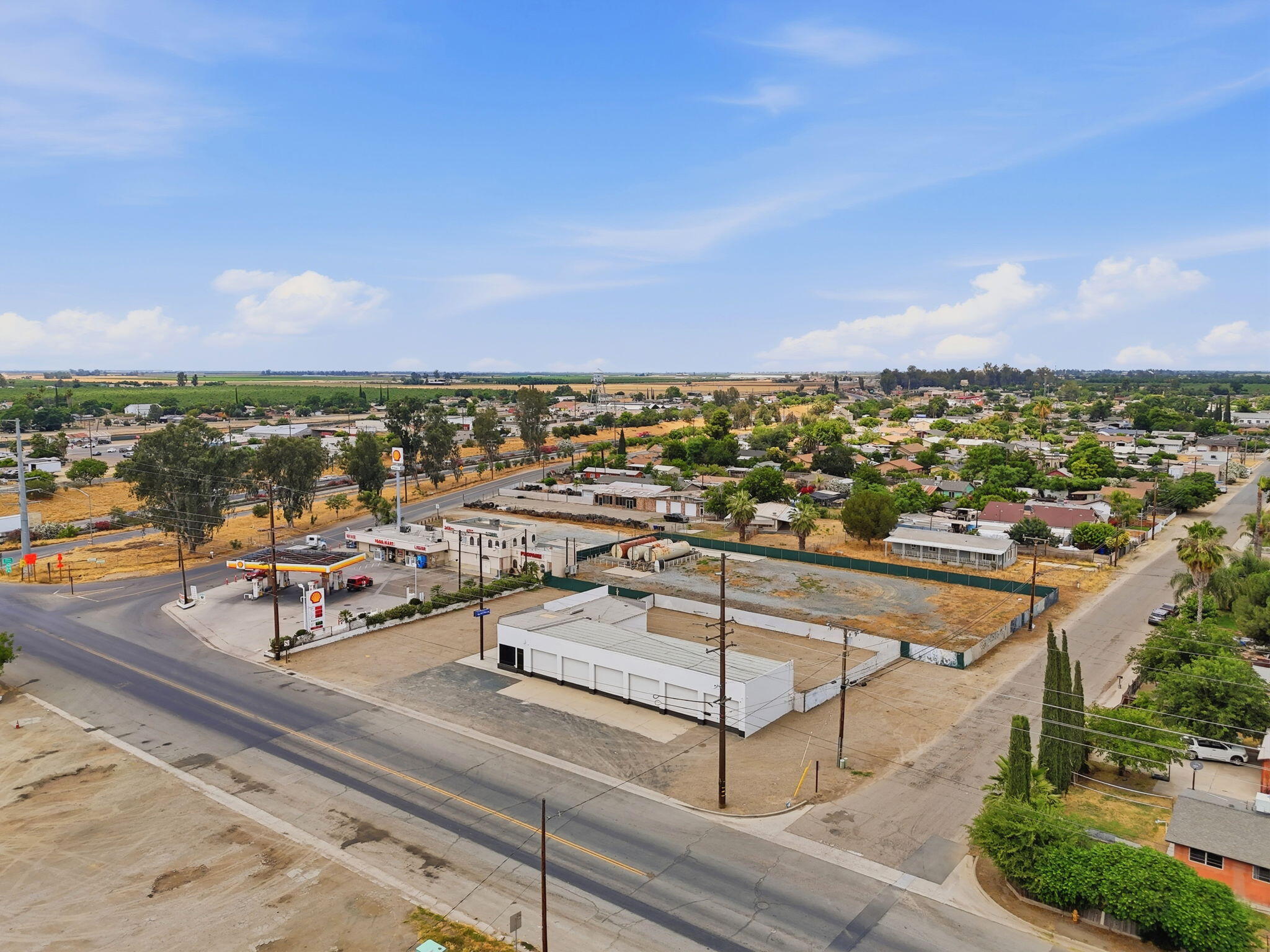 654 E Terra Bella Ave, Pixley, CA 93256
