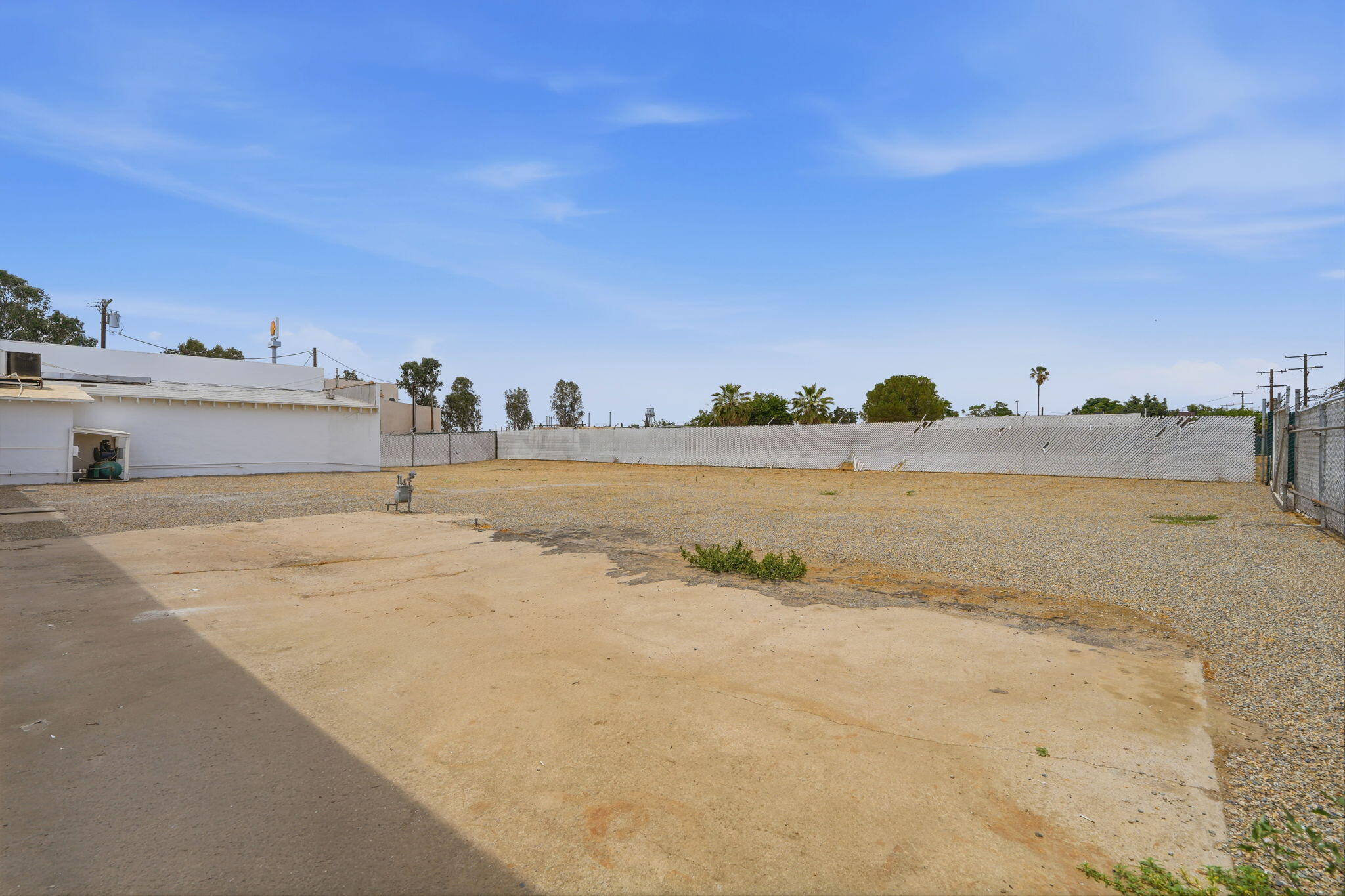 654 E Terra Bella Ave, Pixley, CA 93256