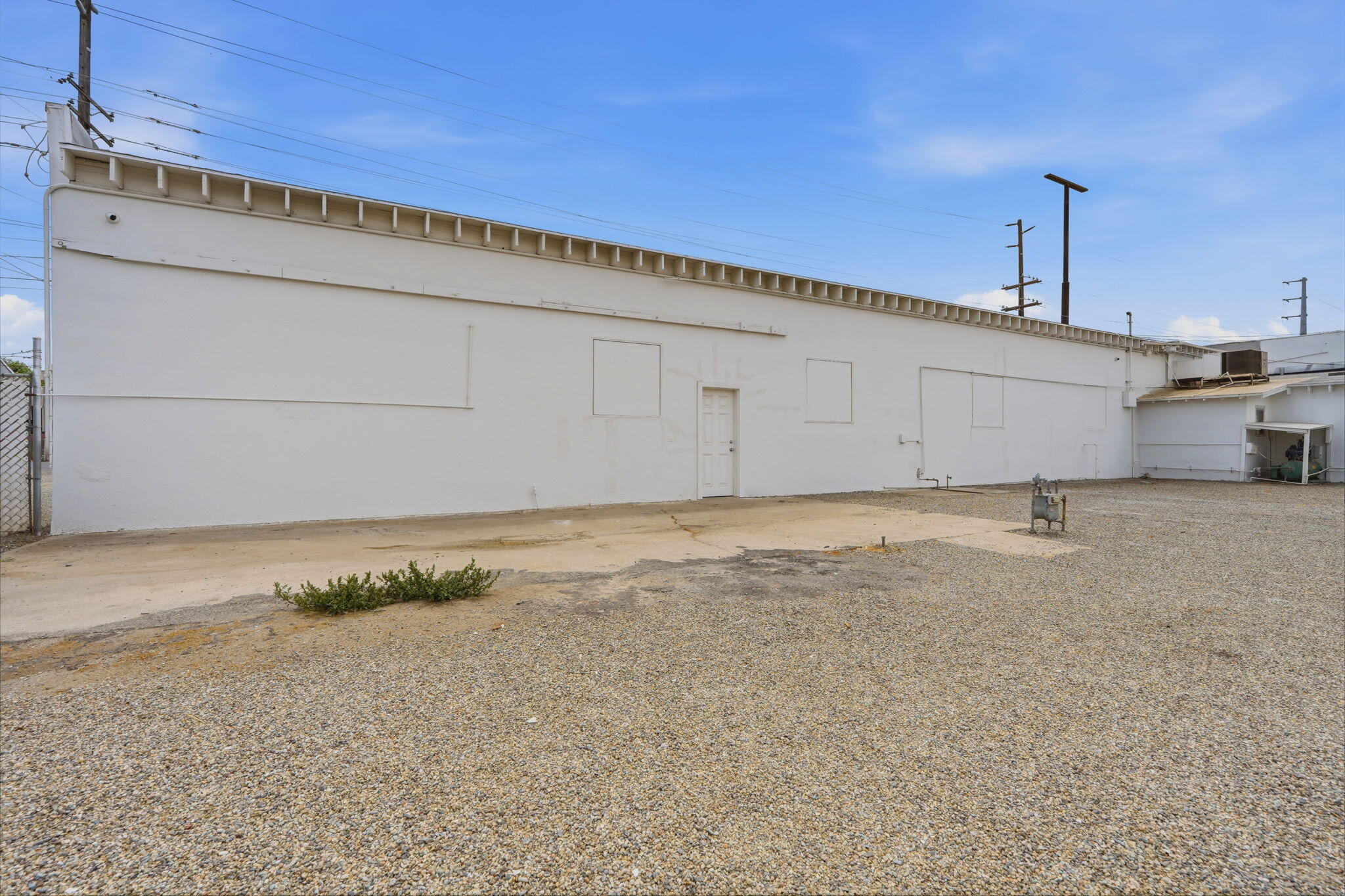 654 E Terra Bella Ave, Pixley, CA 93256