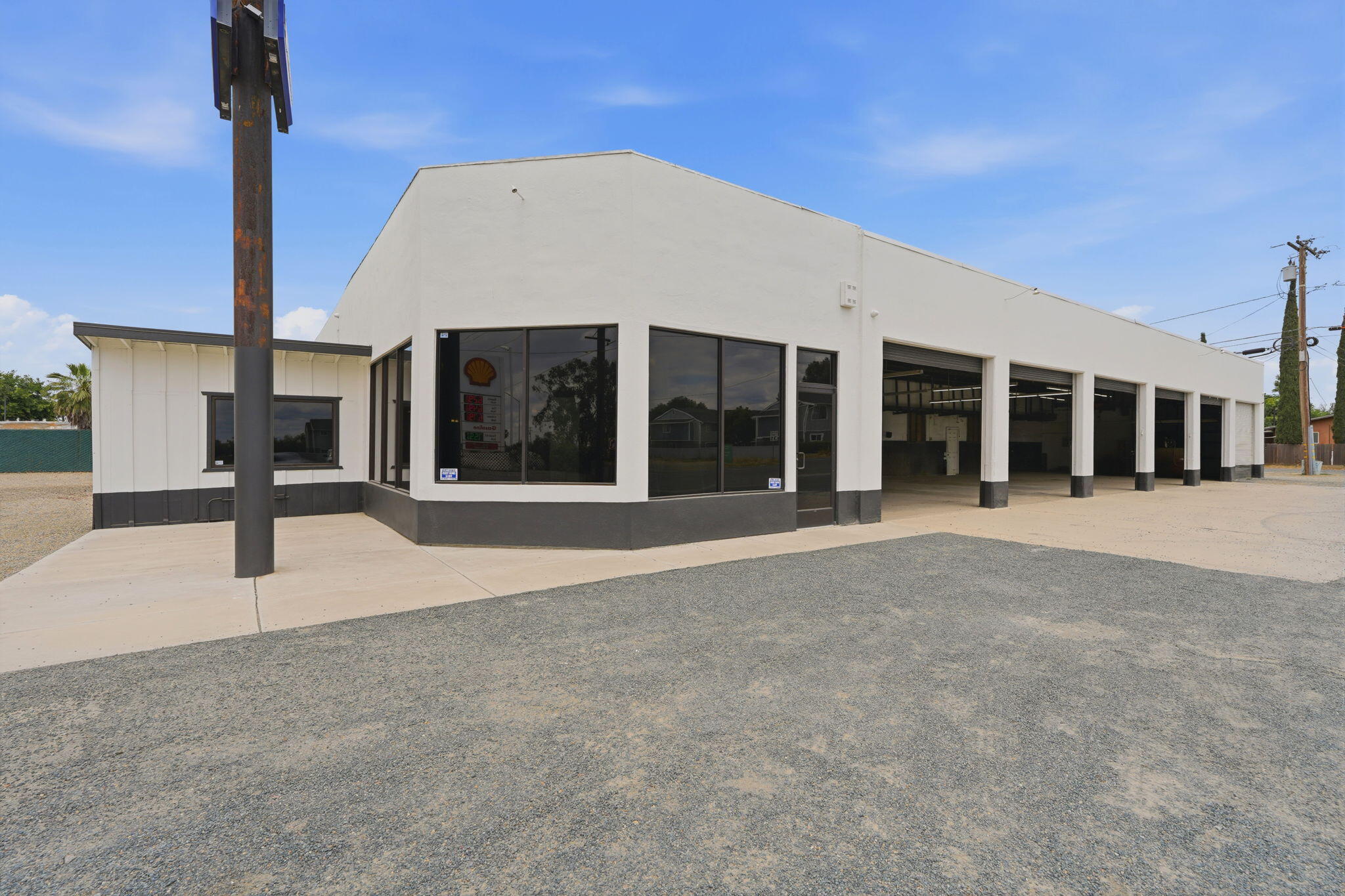 654 E Terra Bella Ave, Pixley, CA 93256