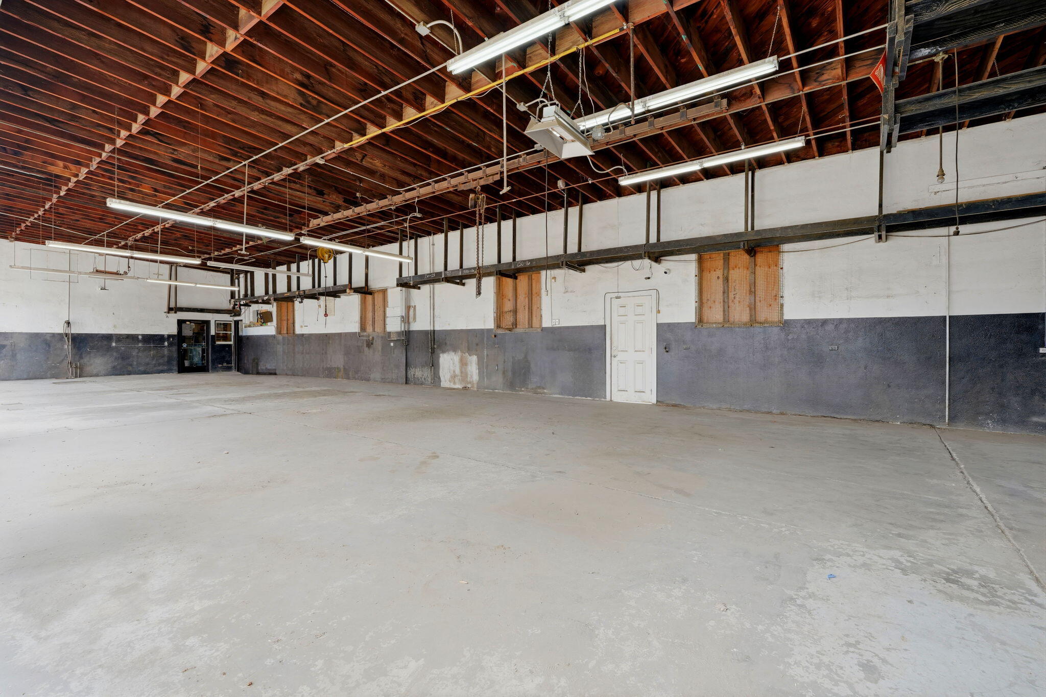 654 E Terra Bella Ave, Pixley, CA 93256