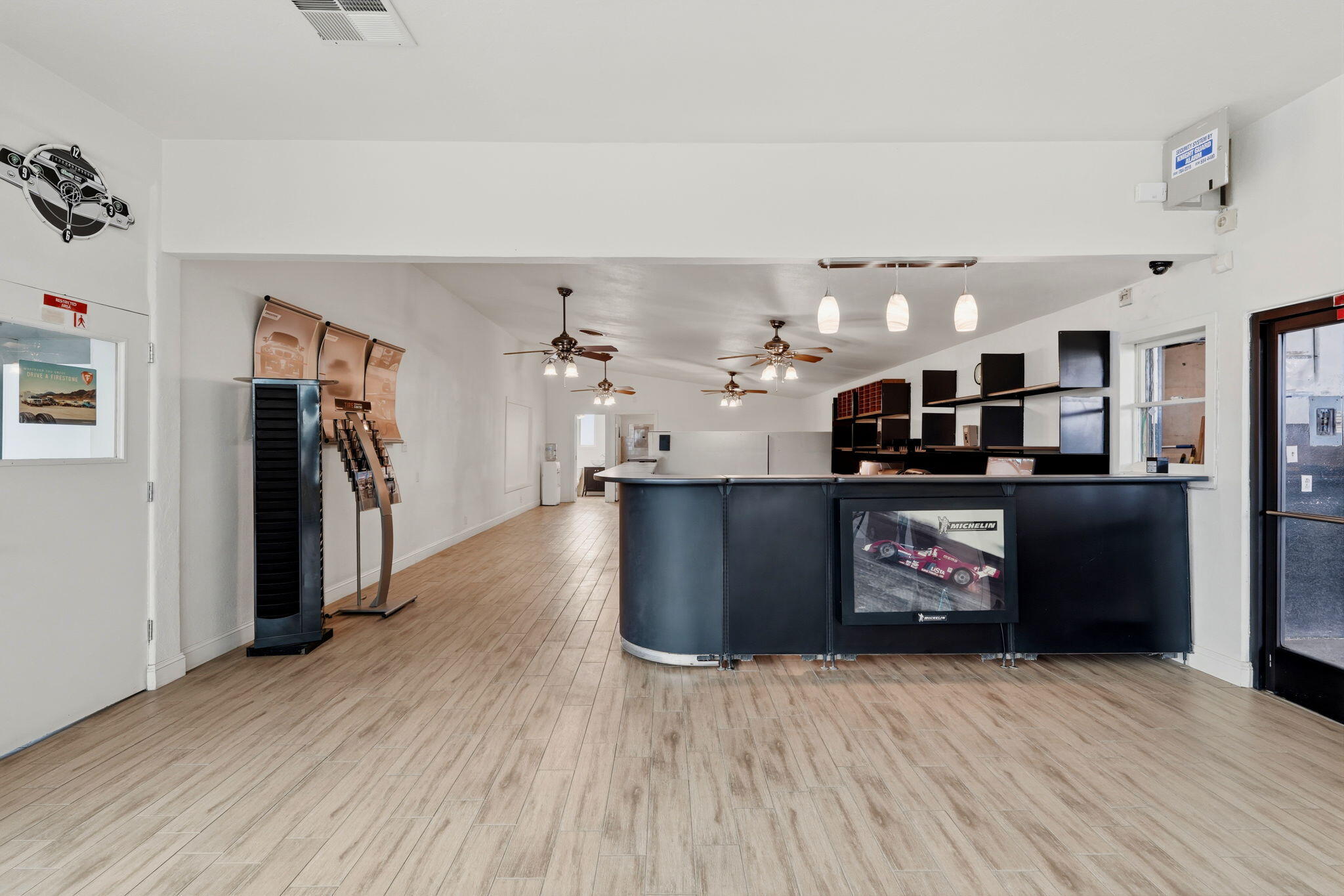 654 E Terra Bella Ave, Pixley, CA 93256