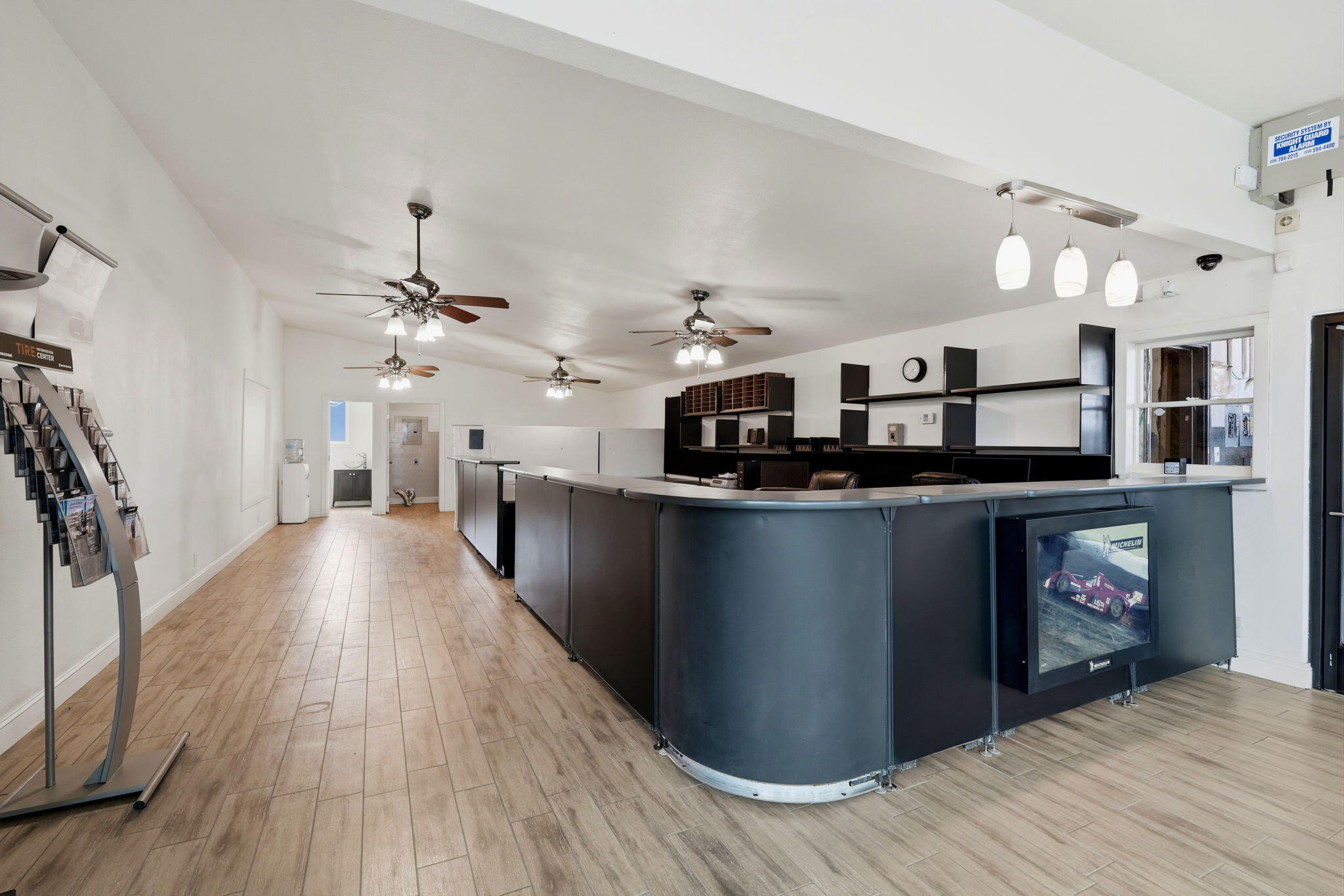 654 E Terra Bella Ave, Pixley, CA 93256