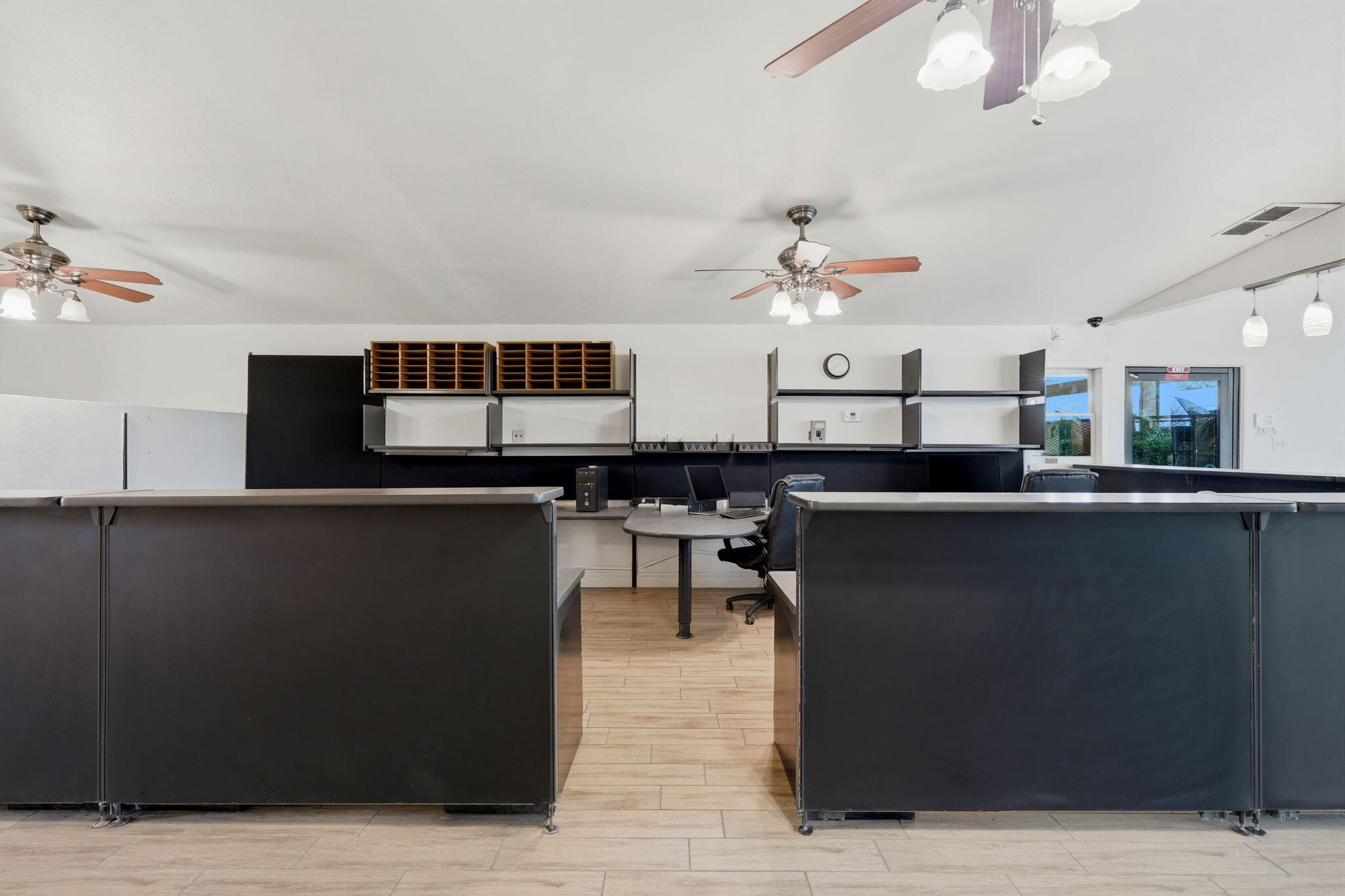 654 E Terra Bella Ave, Pixley, CA 93256
