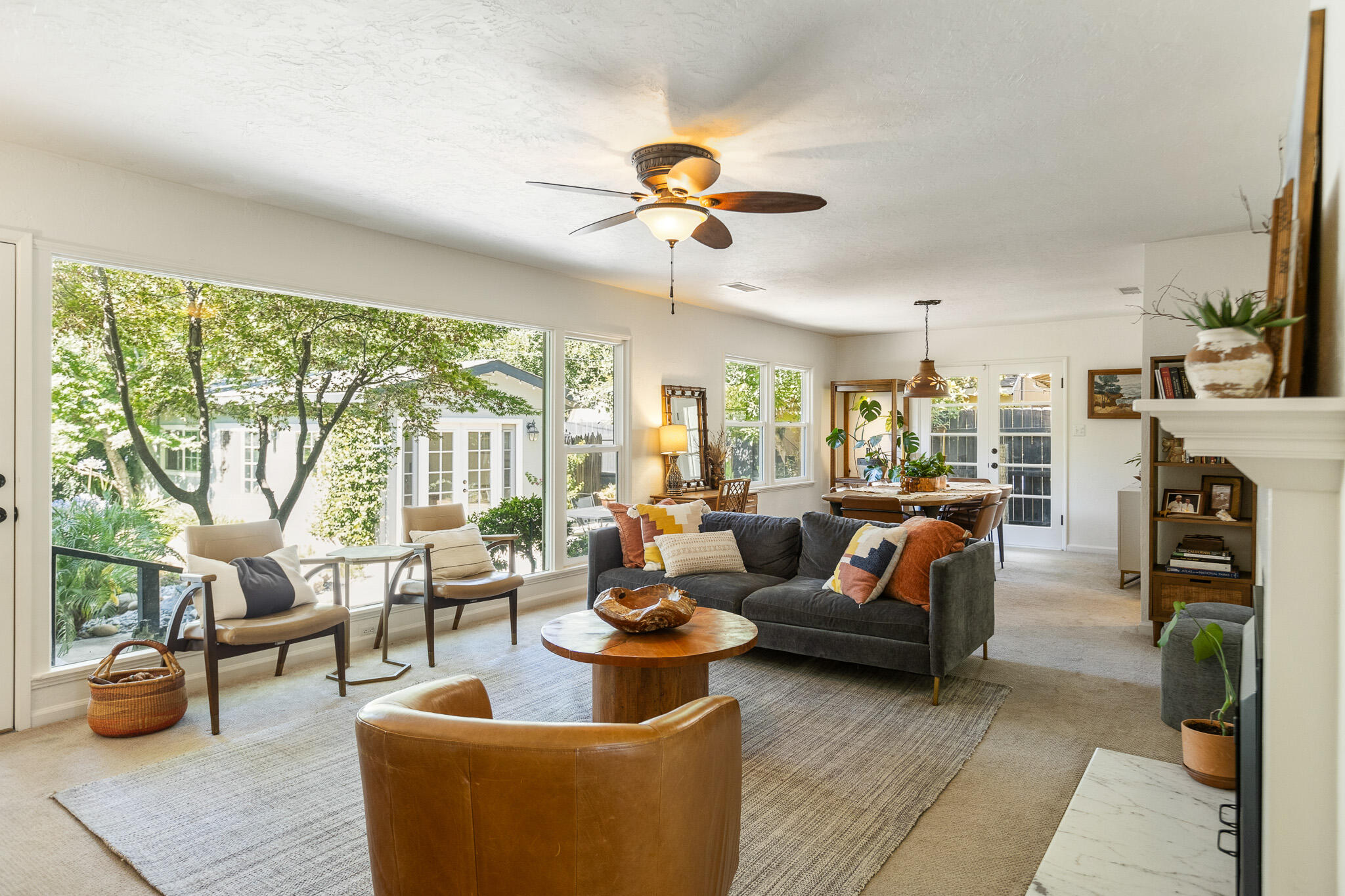 1610 W Meadow Ave, Visalia, CA 93277