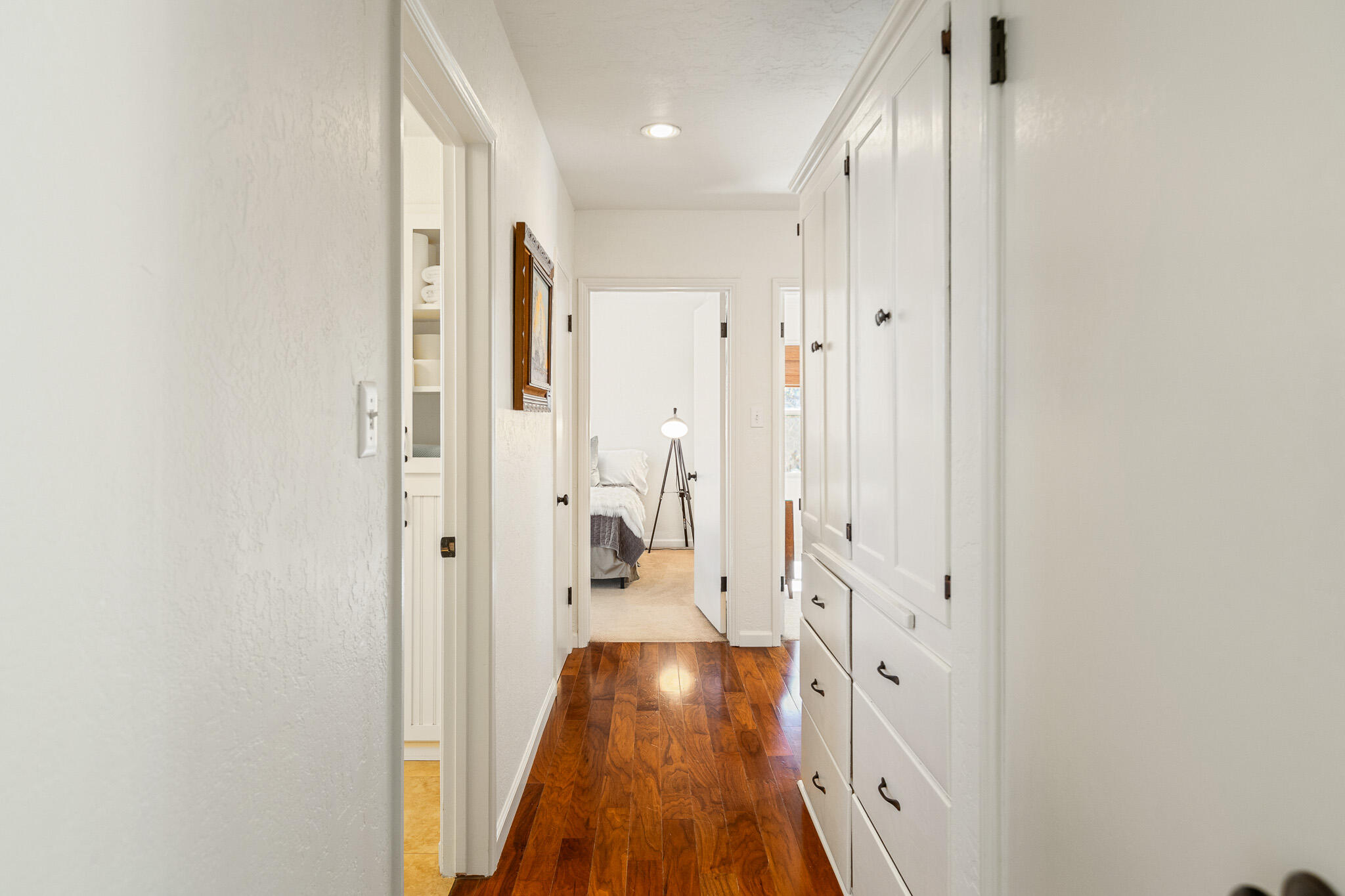 1610 W Meadow Ave, Visalia, CA 93277