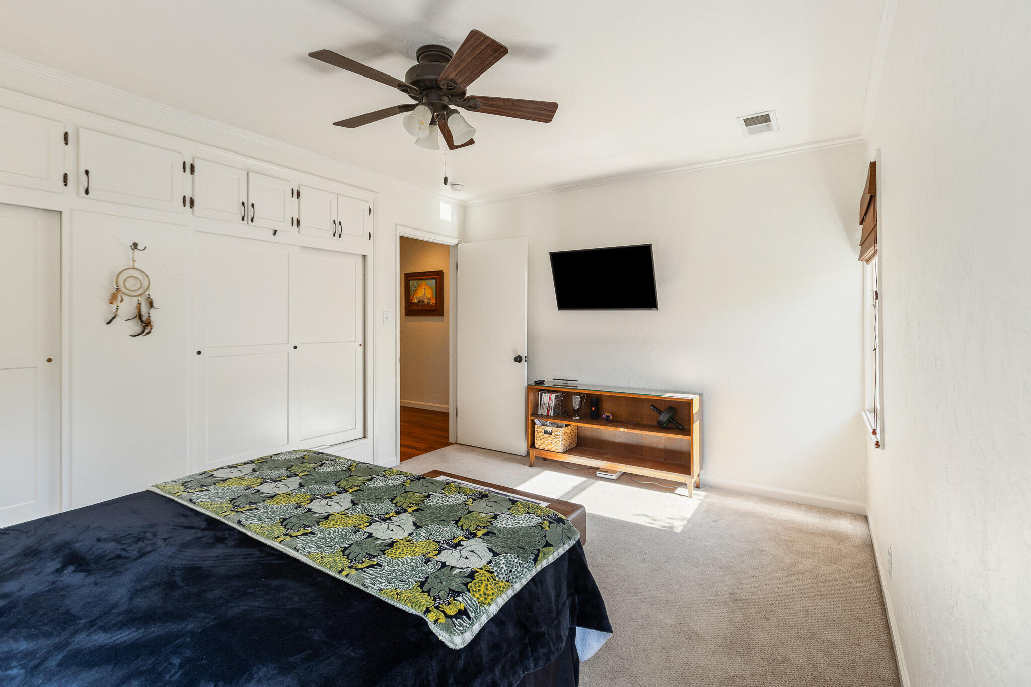 1610 W Meadow Ave, Visalia, CA 93277