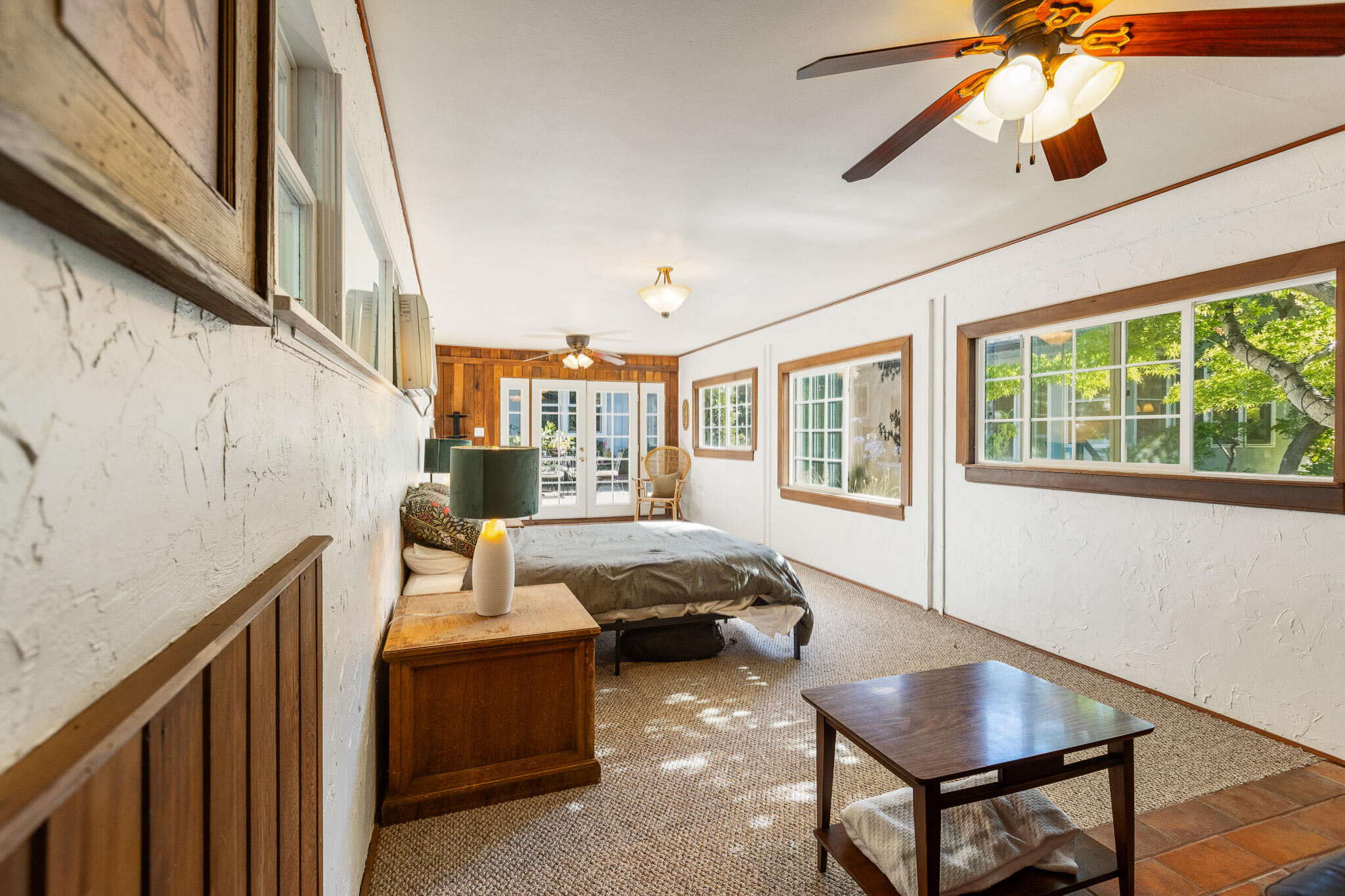 1610 W Meadow Ave, Visalia, CA 93277