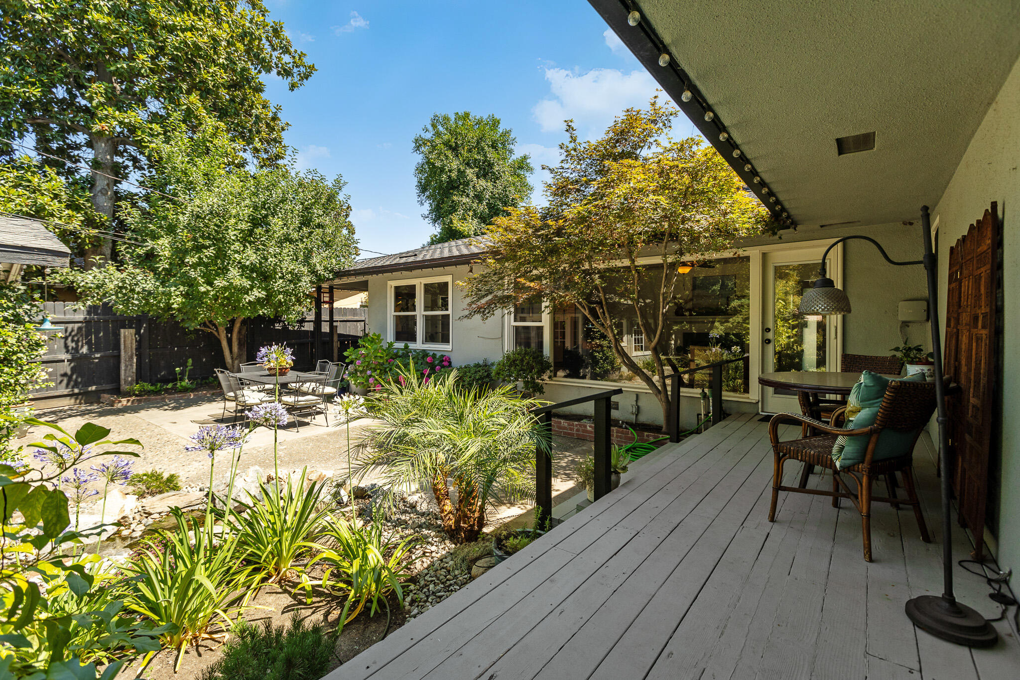 1610 W Meadow Ave, Visalia, CA 93277